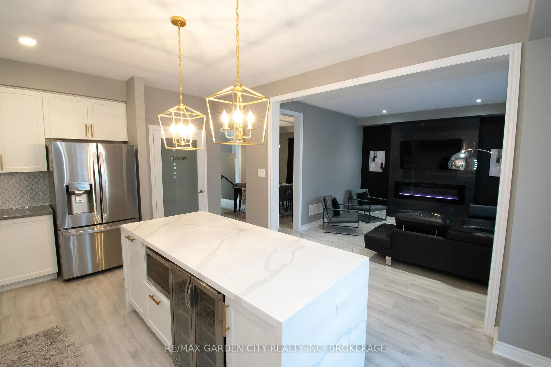 Photo 13 of 229 Shoreview Drive, Welland, Hwy 406/Welland — HOMEH