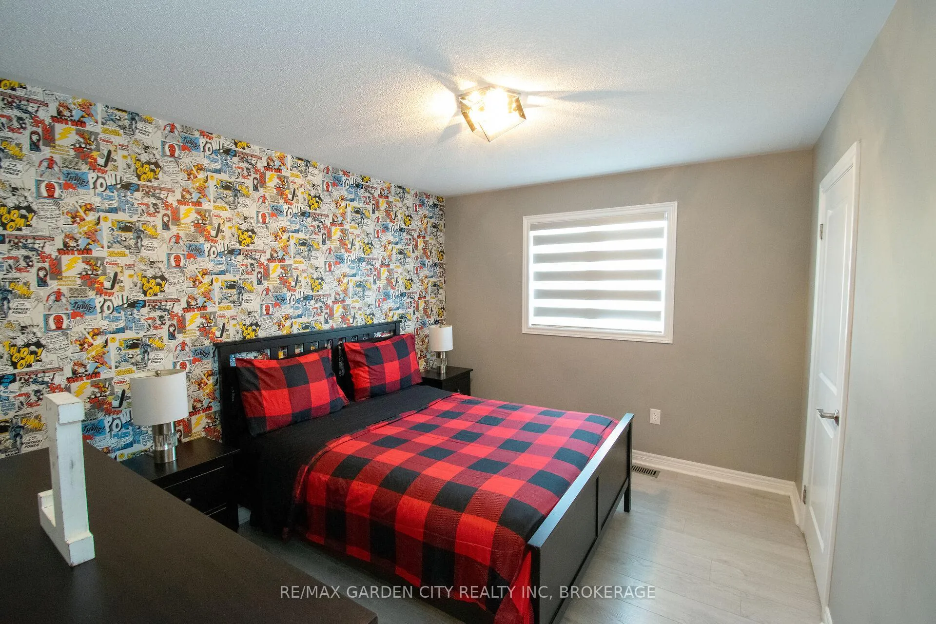 Photo 24 of 229 Shoreview Drive, Welland, Hwy 406/Welland — HOMEH
