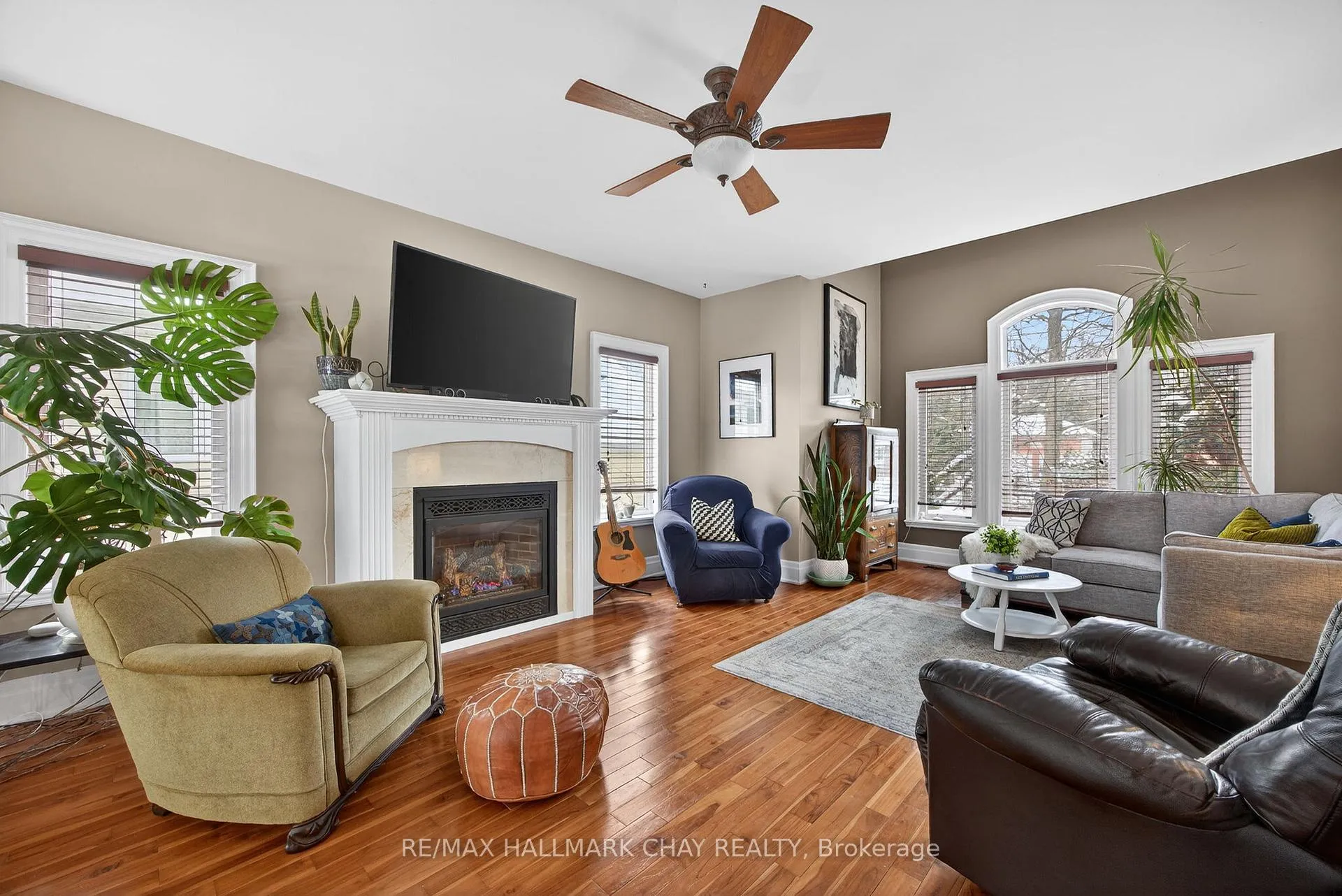 Photo 12 of 75 62nd Street S, Wasaga Beach — HOMEH
