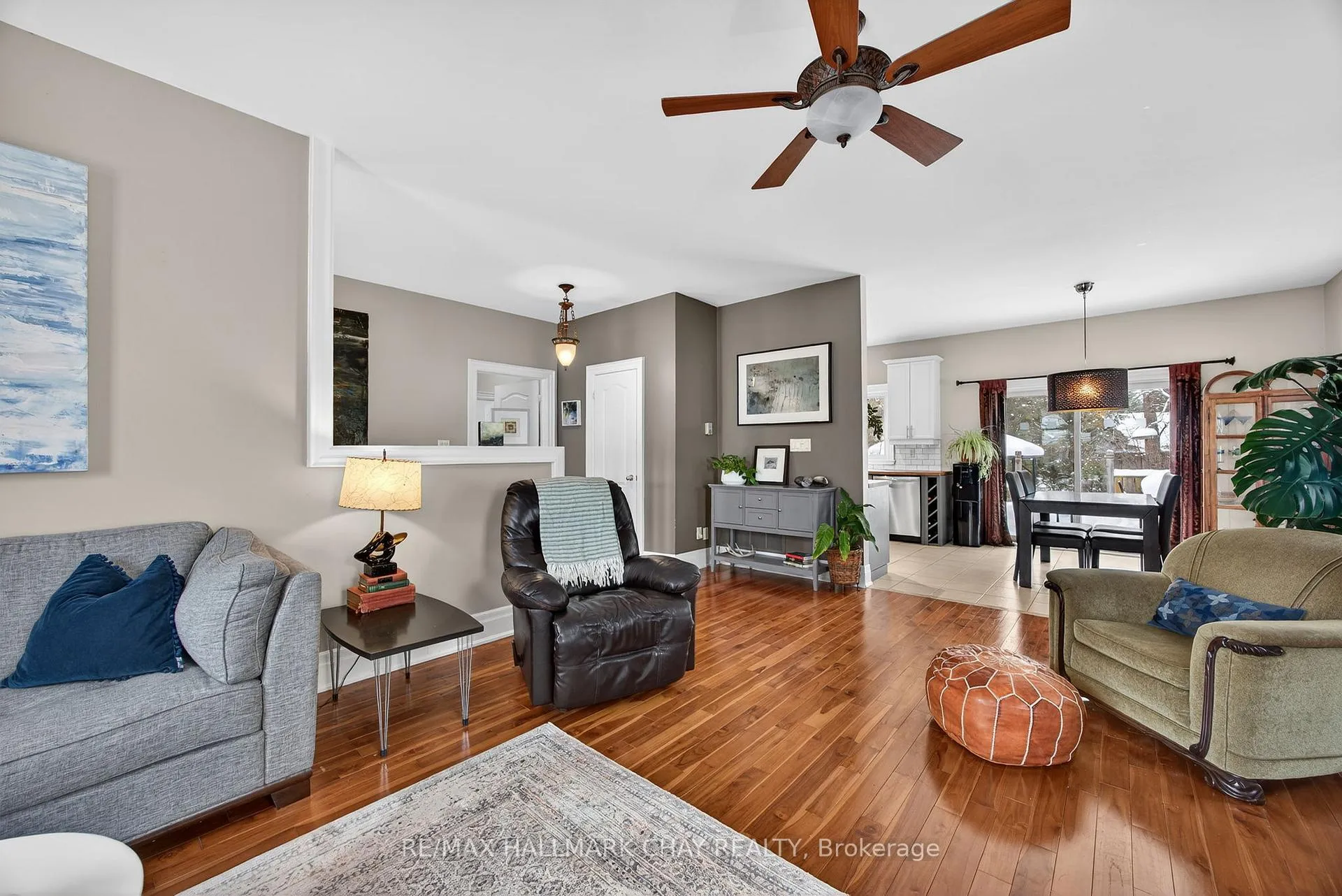 Photo 15 of 75 62nd Street S, Wasaga Beach — HOMEH
