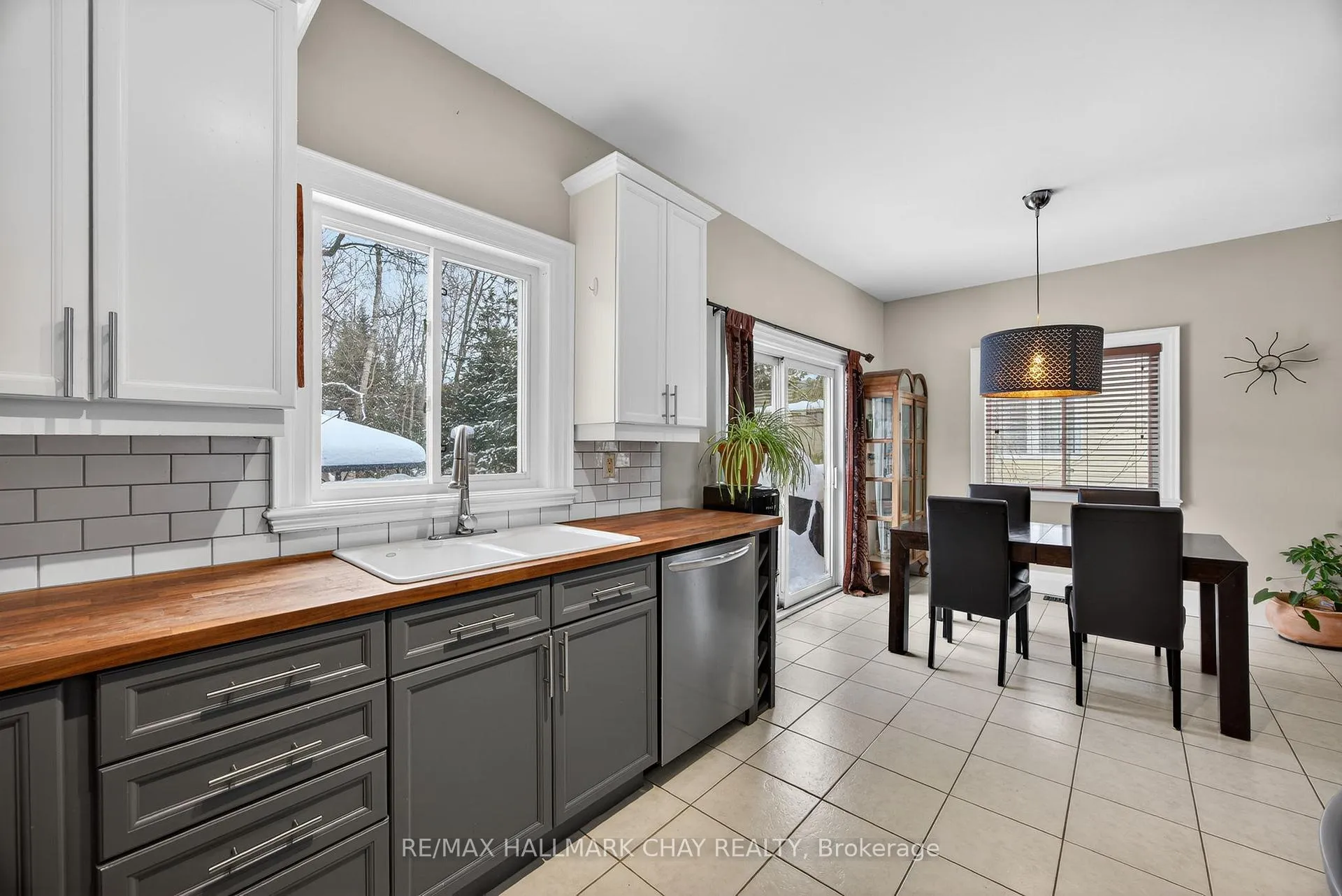 Photo 22 of 75 62nd Street S, Wasaga Beach — HOMEH