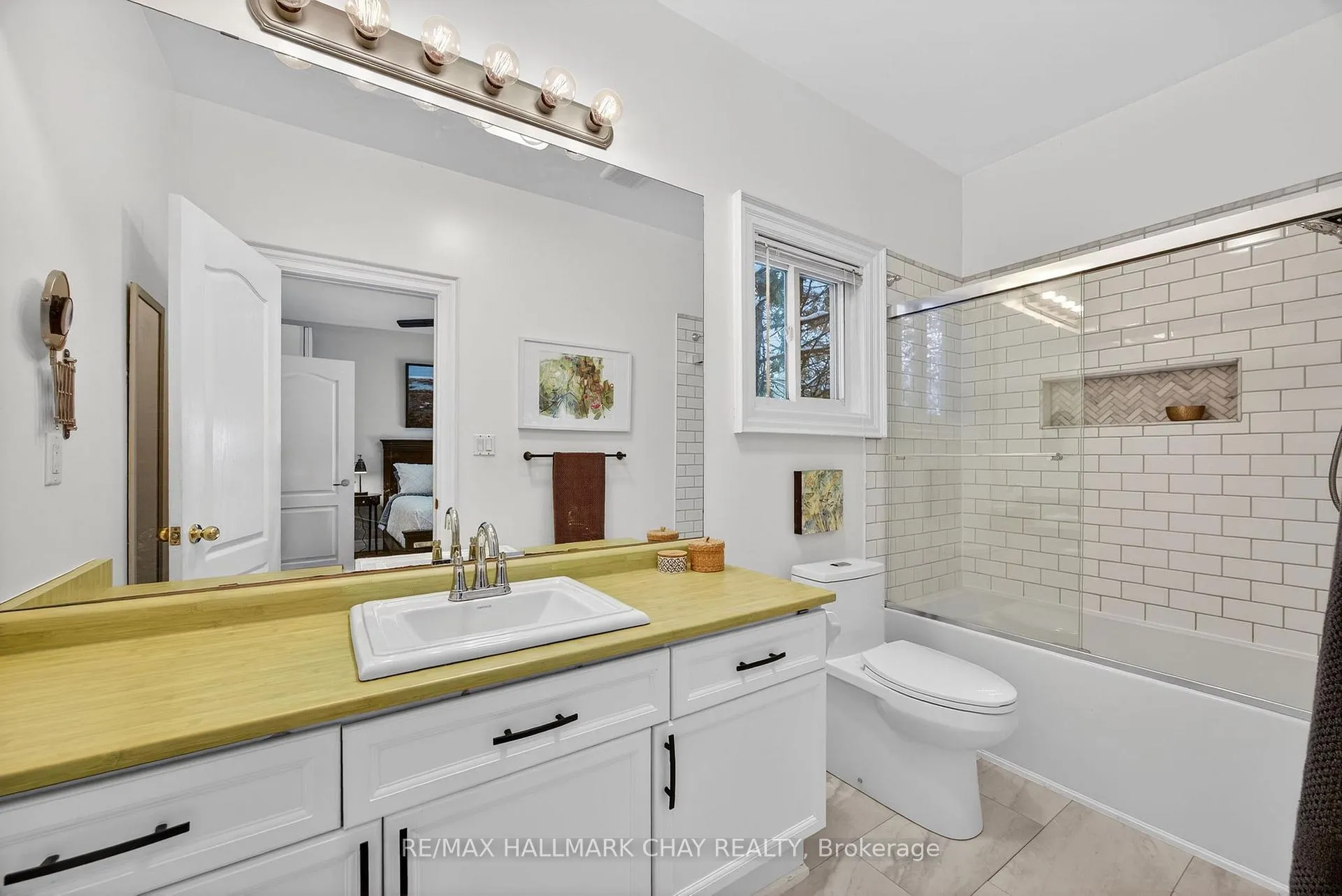 Photo 26 of 75 62nd Street S, Wasaga Beach — HOMEH
