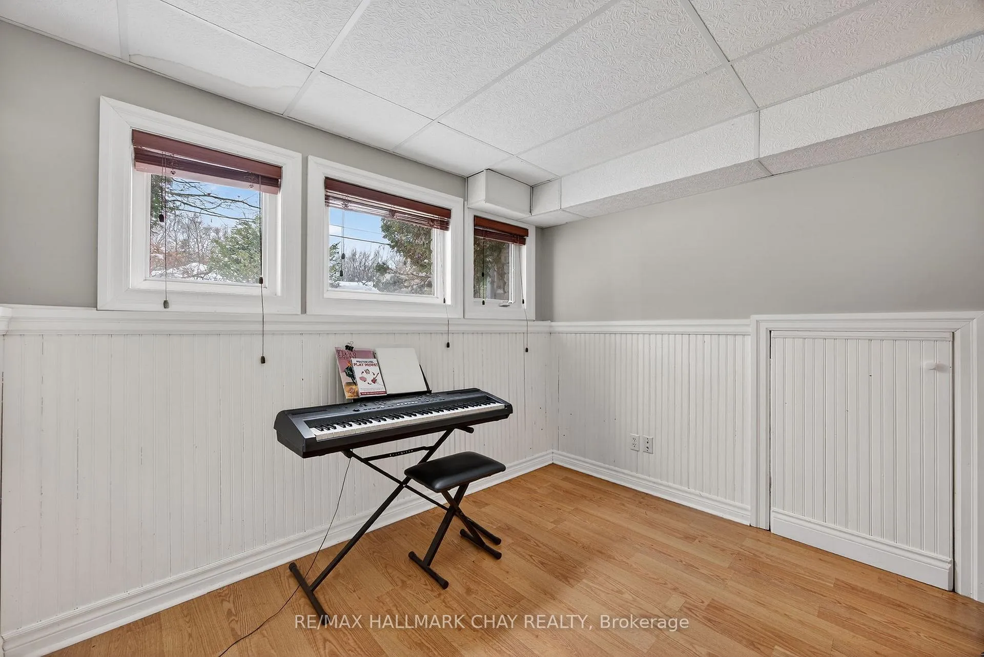 Photo 39 of 75 62nd Street S, Wasaga Beach — HOMEH