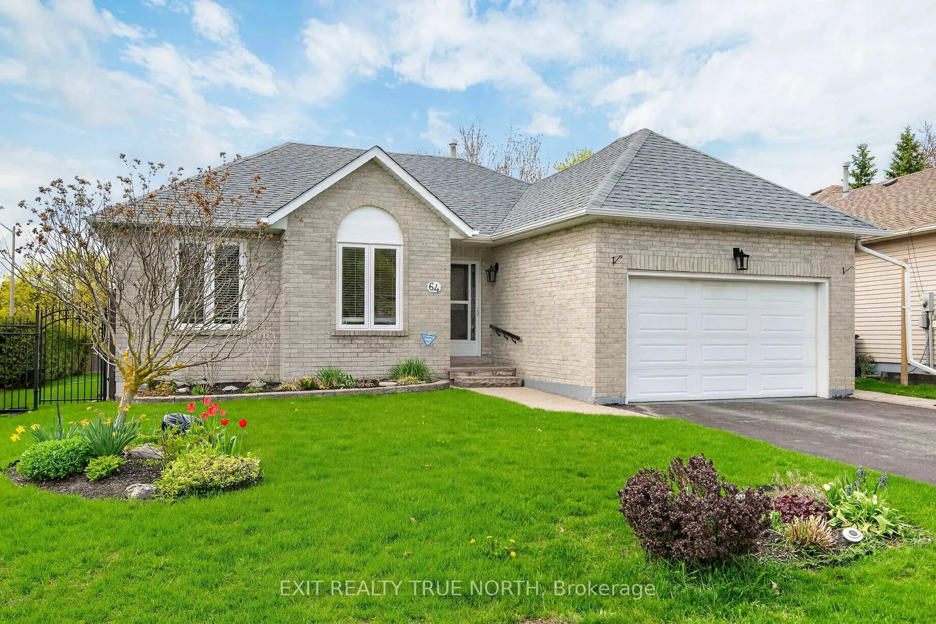 Photo 1 of 64 Gosney Crescent, Barrie, Painswick North — HOMEH