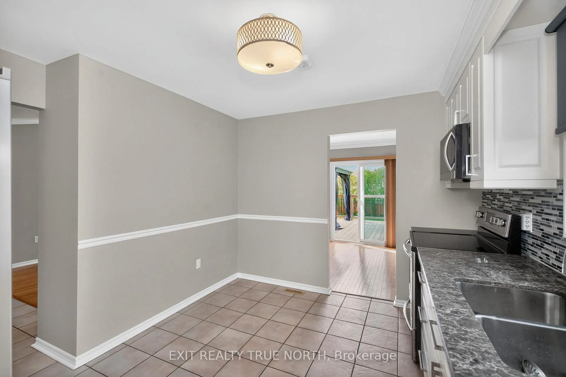 Photo 7 of 64 Gosney Crescent, Barrie, Painswick North — HOMEH