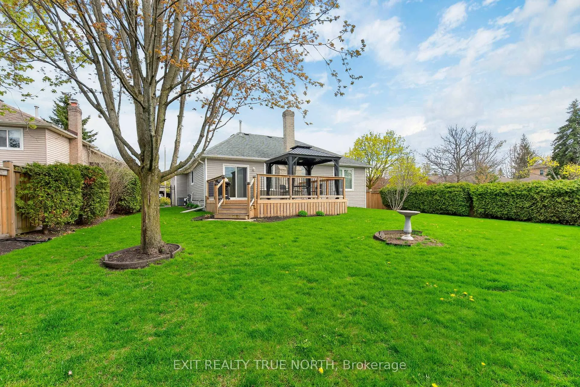 Photo 48 of 64 Gosney Crescent, Barrie, Painswick North — HOMEH