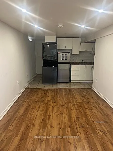 Photo 3 of Unit BSMT, 37 Trawley Crescent, Ajax, Central — HOMEH