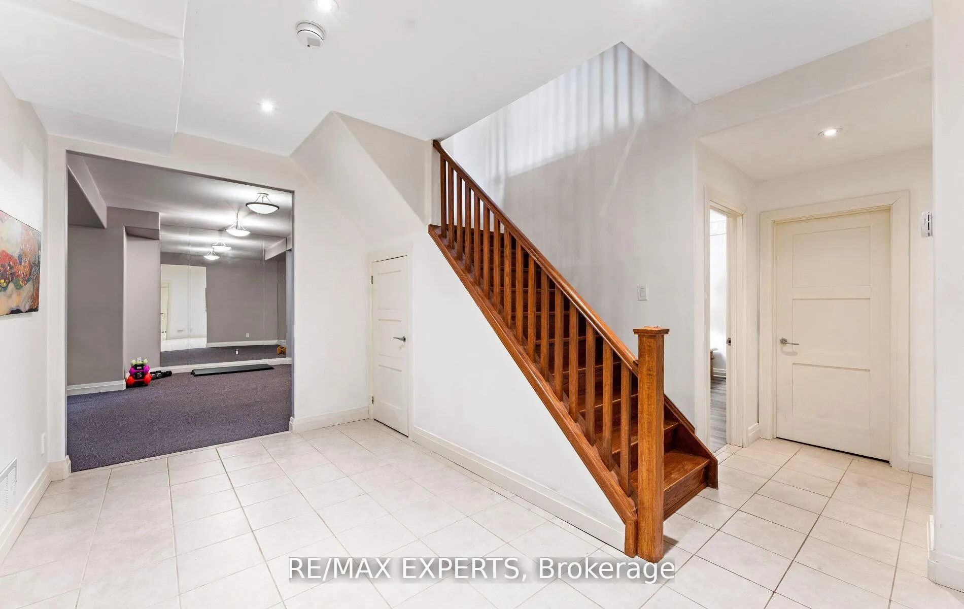 Photo 33 of 120 Riverside Drive, Vaughan, East Woodbridge — HOMEH