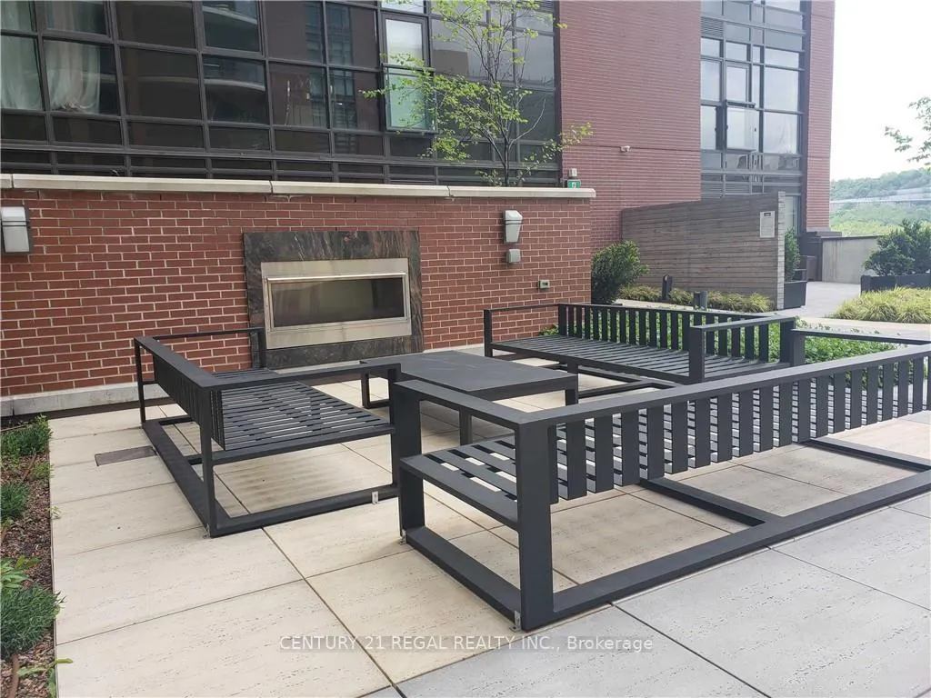 Photo 10 of Unit 414, 112 King Street E, Hamilton, Beasley — HOMEH