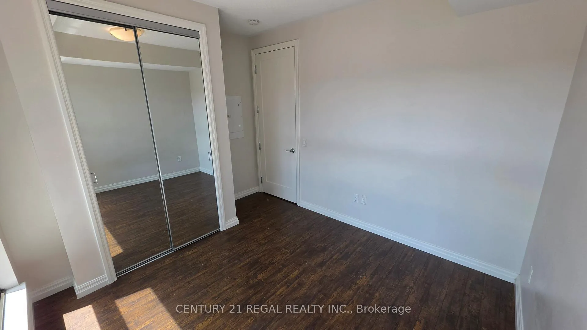 Photo 28 of Unit 414, 112 King Street E, Hamilton, Beasley — HOMEH