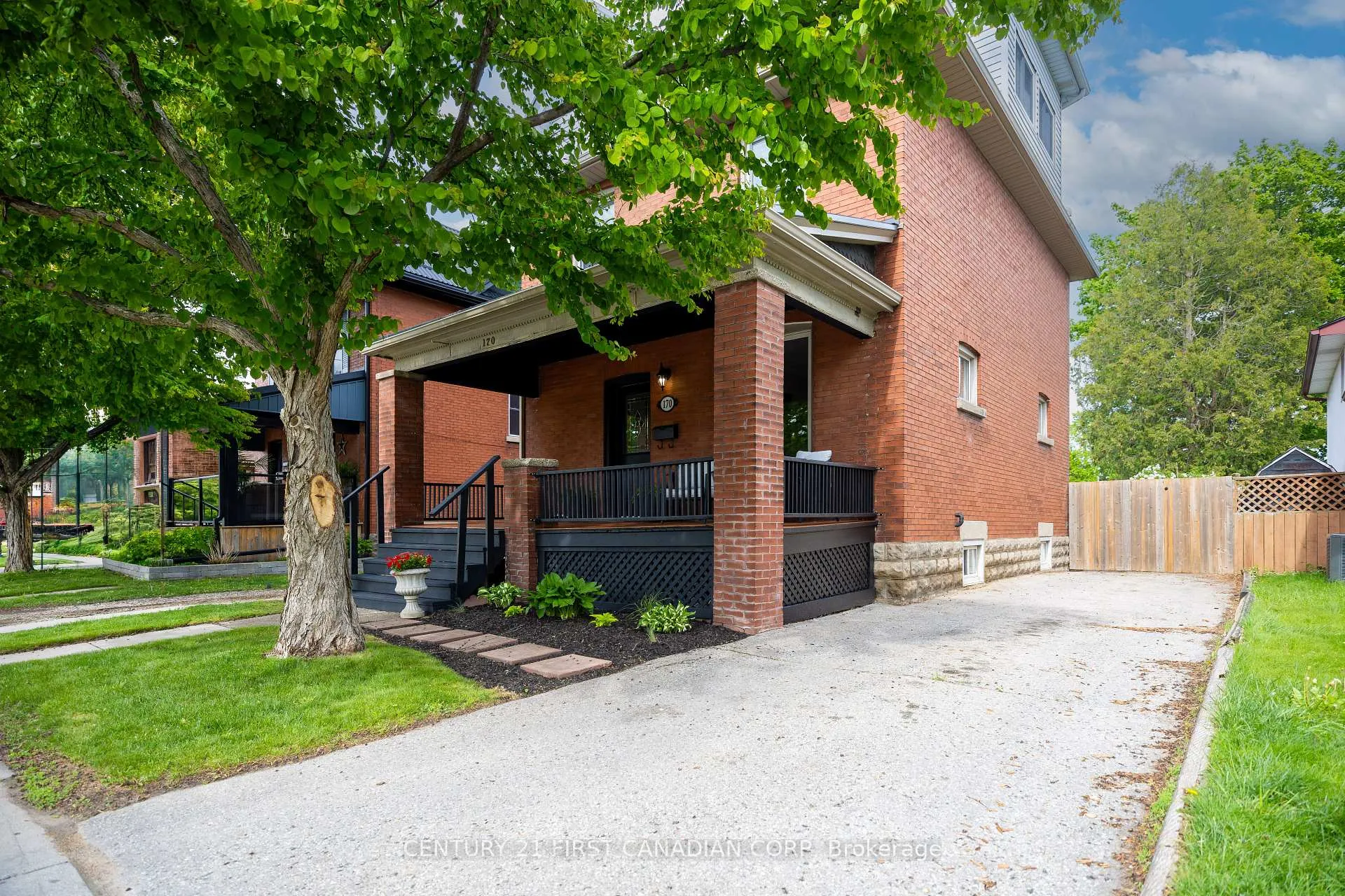 Photo 1 of 170 Wilson Avenue, St. Thomas — HOMEH
