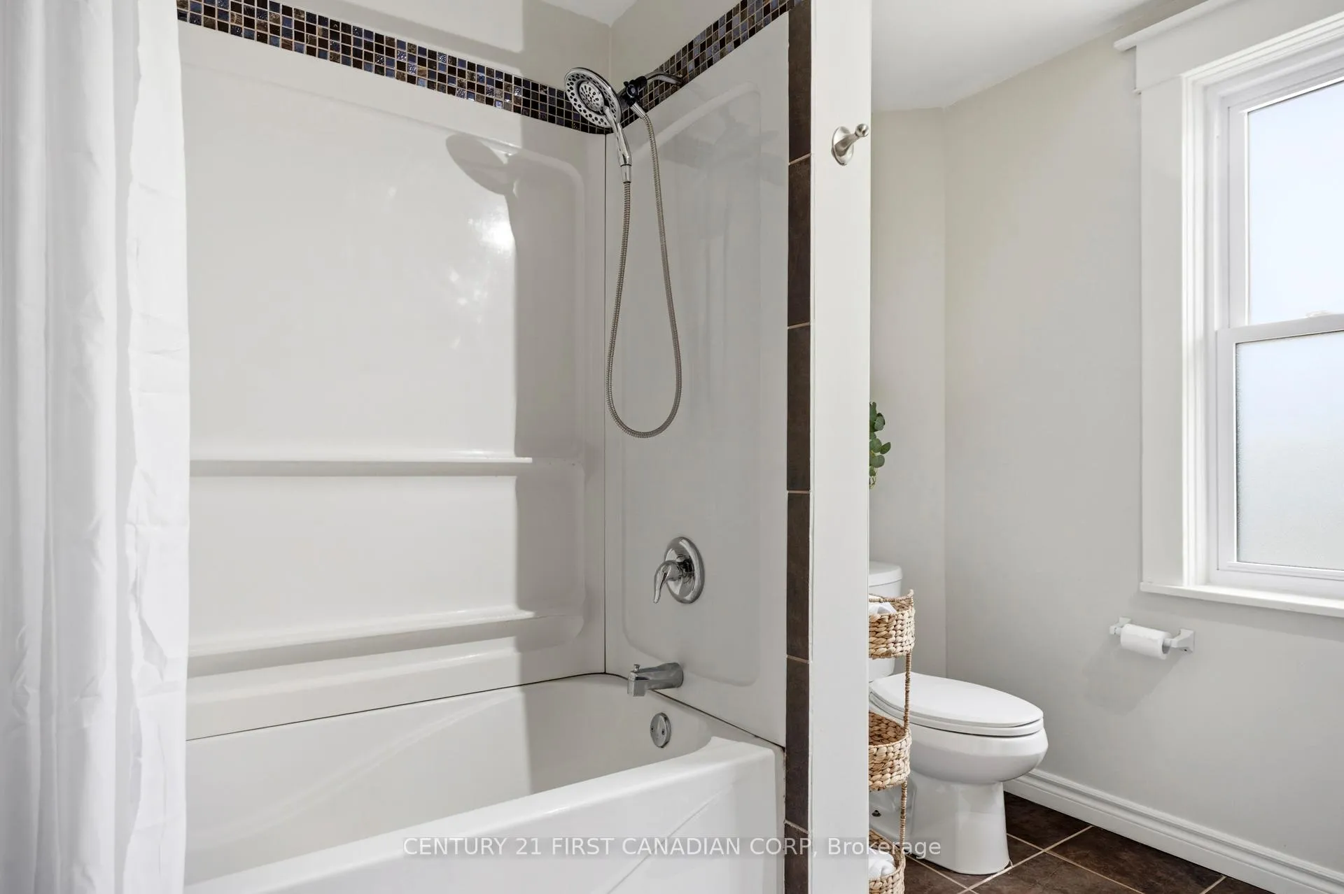 Photo 20 of 170 Wilson Avenue, St. Thomas — HOMEH