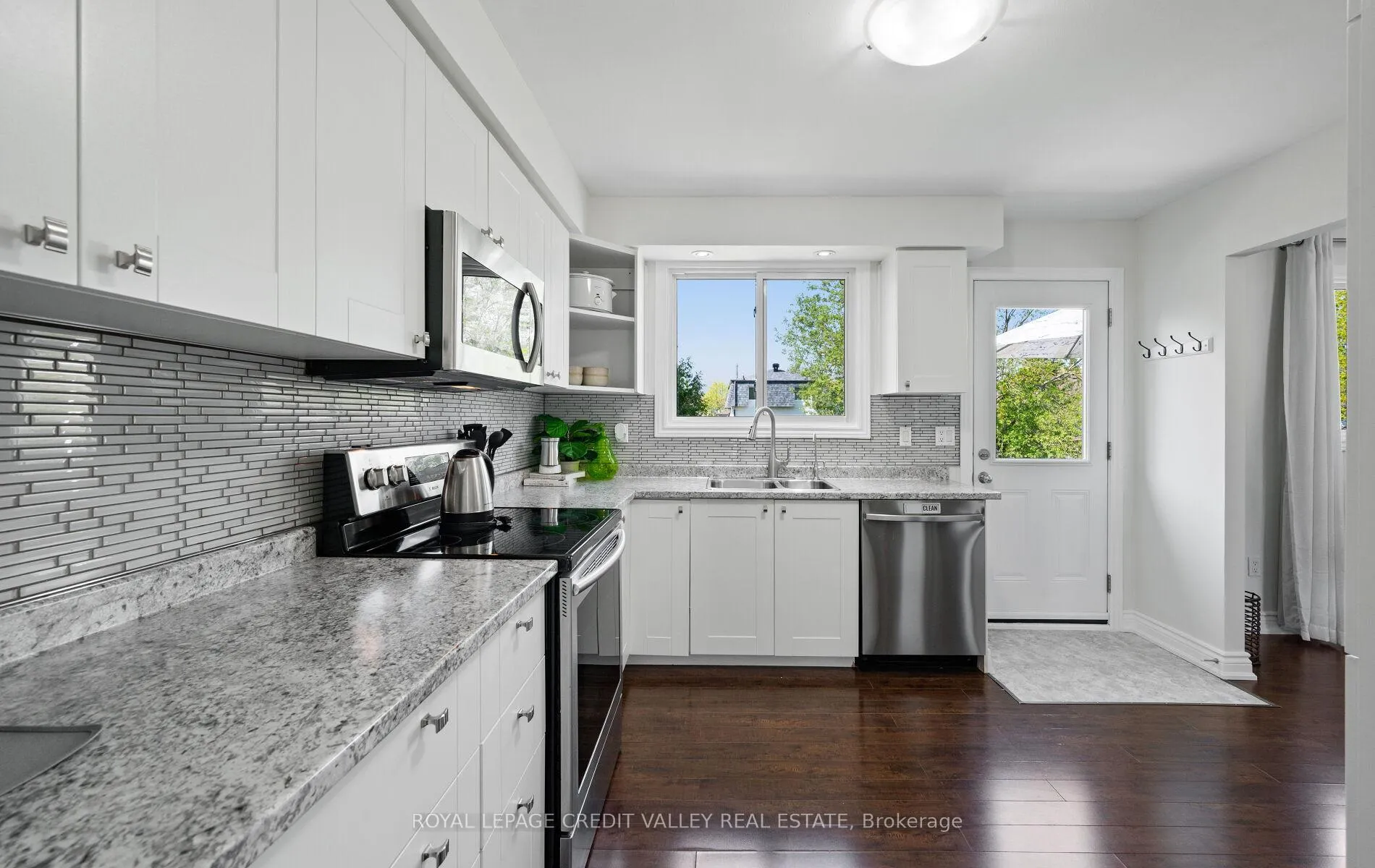 Photo 18 of 115 Morgandale Crescent, Orangeville — HOMEH