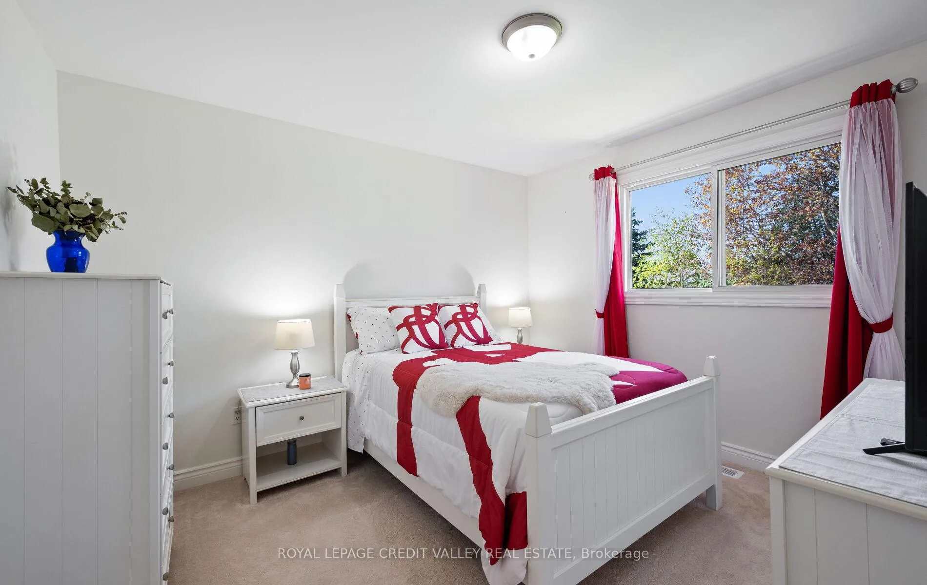 Photo 24 of 115 Morgandale Crescent, Orangeville — HOMEH