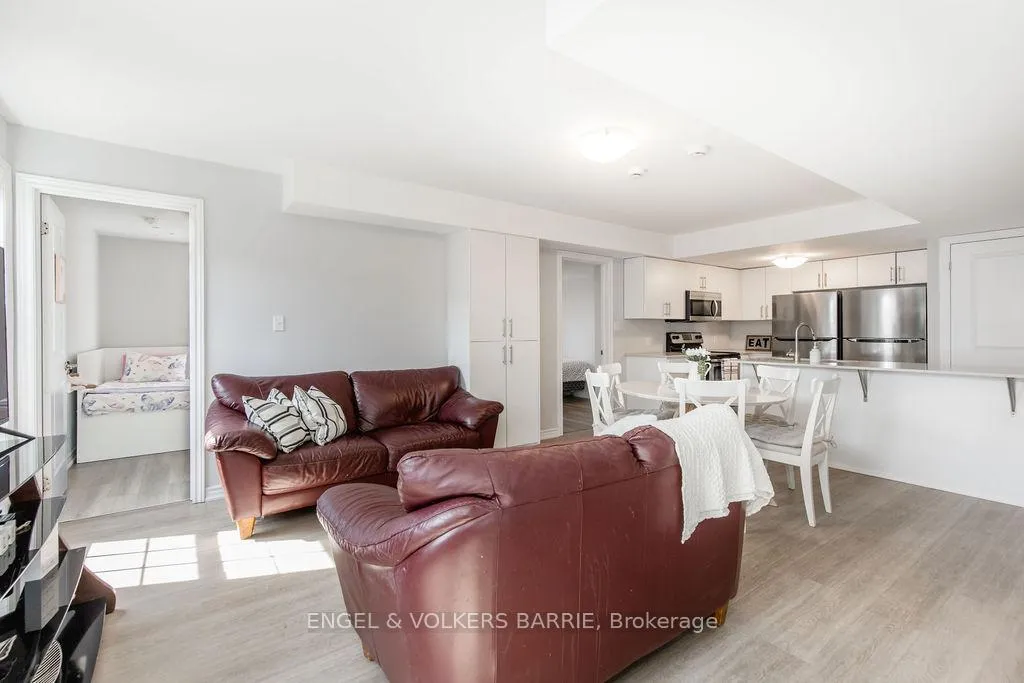 Photo 6 of Unit 16, 242 Penetanguishene Road, Barrie, Georgian Drive — HOMEH