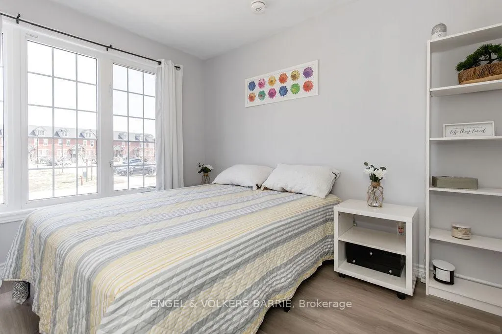 Photo 18 of Unit 16, 242 Penetanguishene Road, Barrie, Georgian Drive — HOMEH