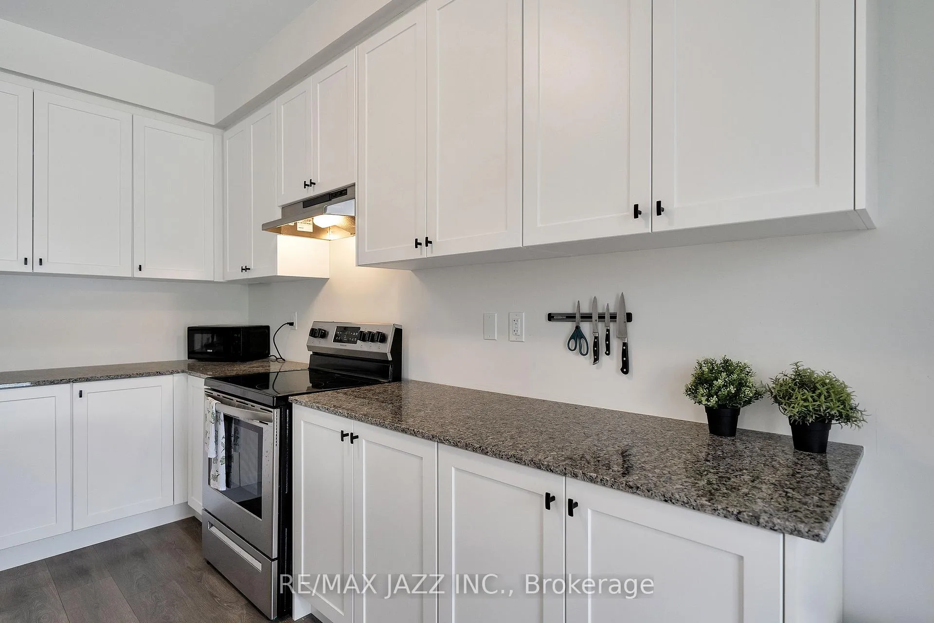 Photo 7 of 16 Klein Way, Whitby, Taunton North — HOMEH
