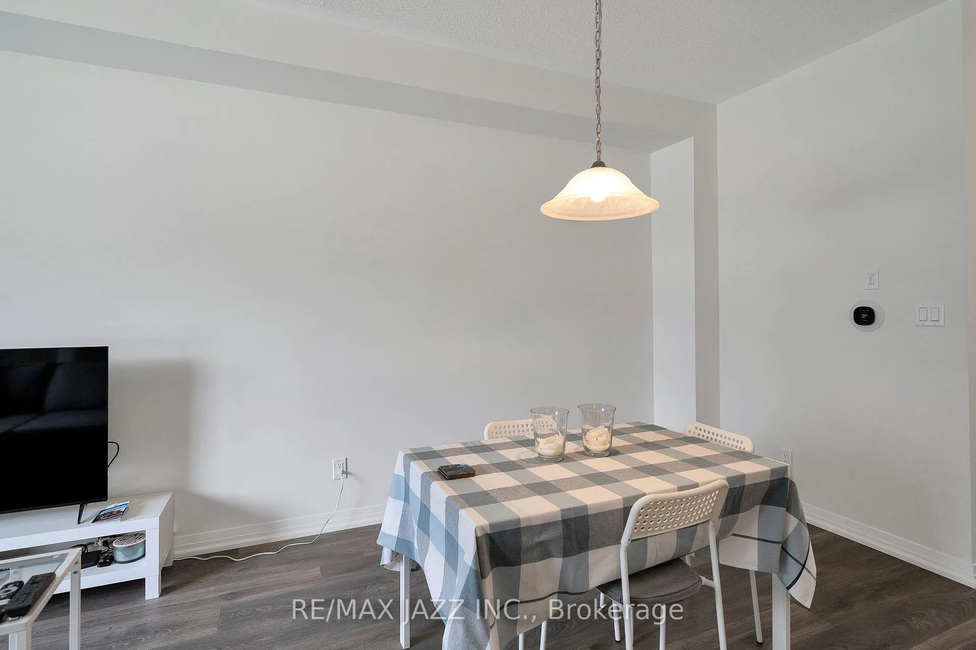 Photo 11 of 16 Klein Way, Whitby, Taunton North — HOMEH