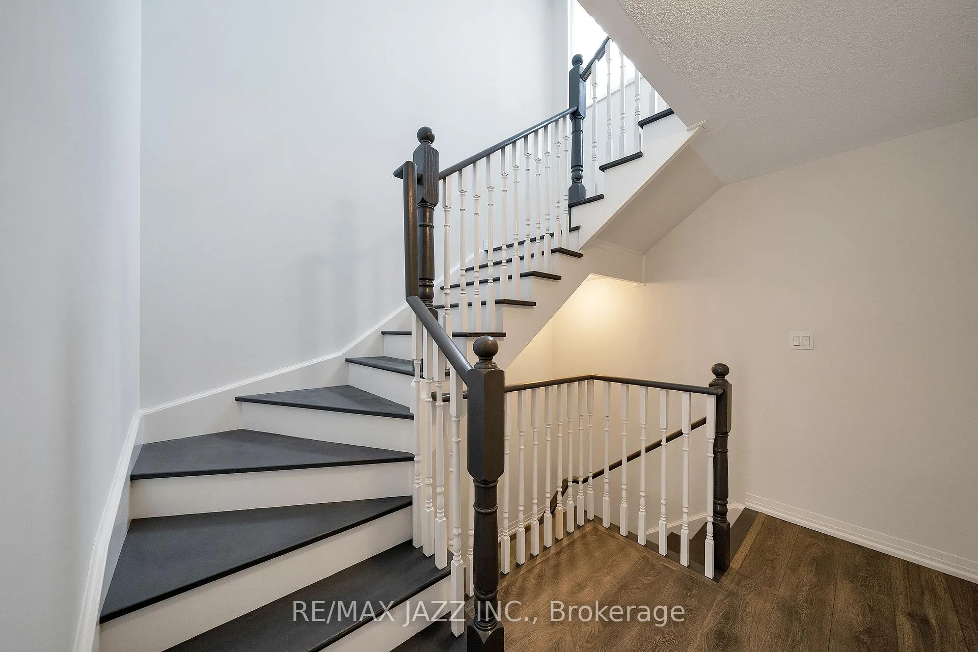 Photo 12 of 16 Klein Way, Whitby, Taunton North — HOMEH