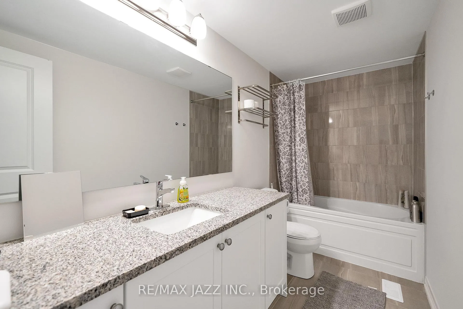 Photo 14 of 16 Klein Way, Whitby, Taunton North — HOMEH