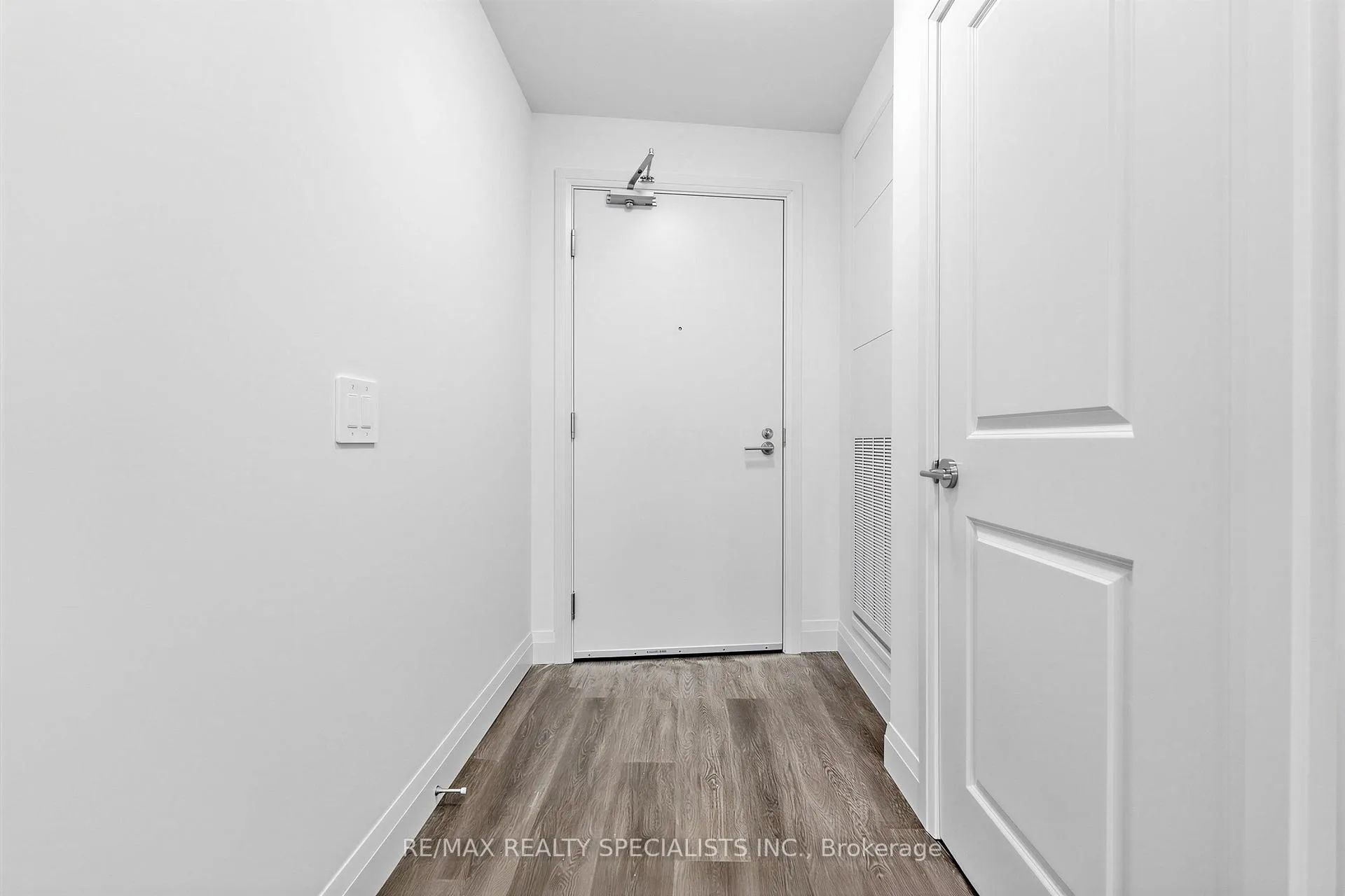 Photo 6 of Unit 1210, 1333 Weber Street E, Kitchener — HOMEH