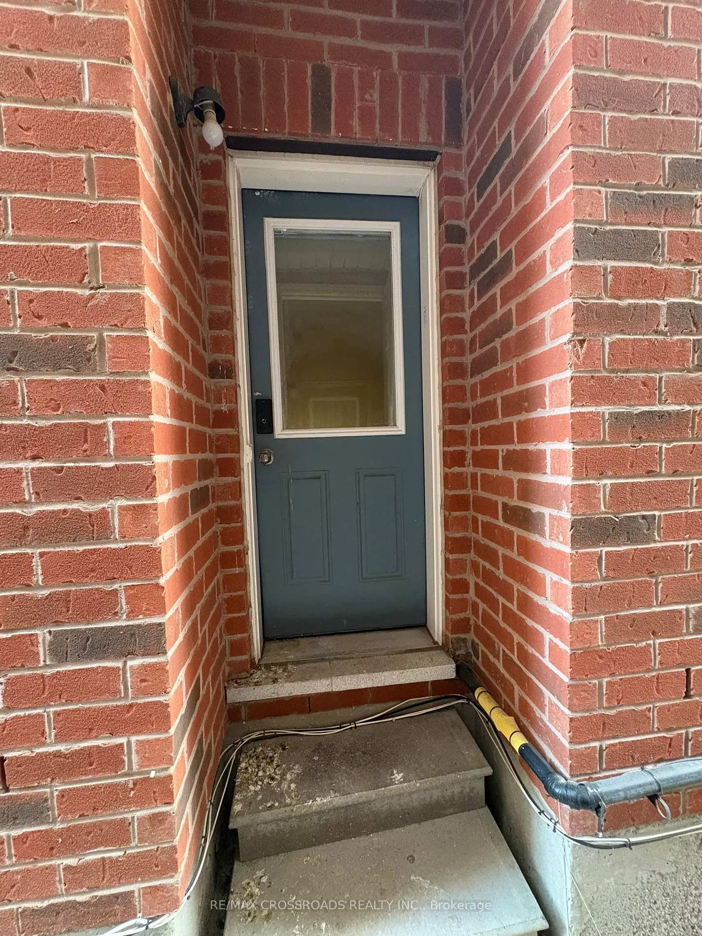 Photo 2 of Unit Lower, 36 Kimborough Hollow, Brampton, Credit Valley — HOMEH