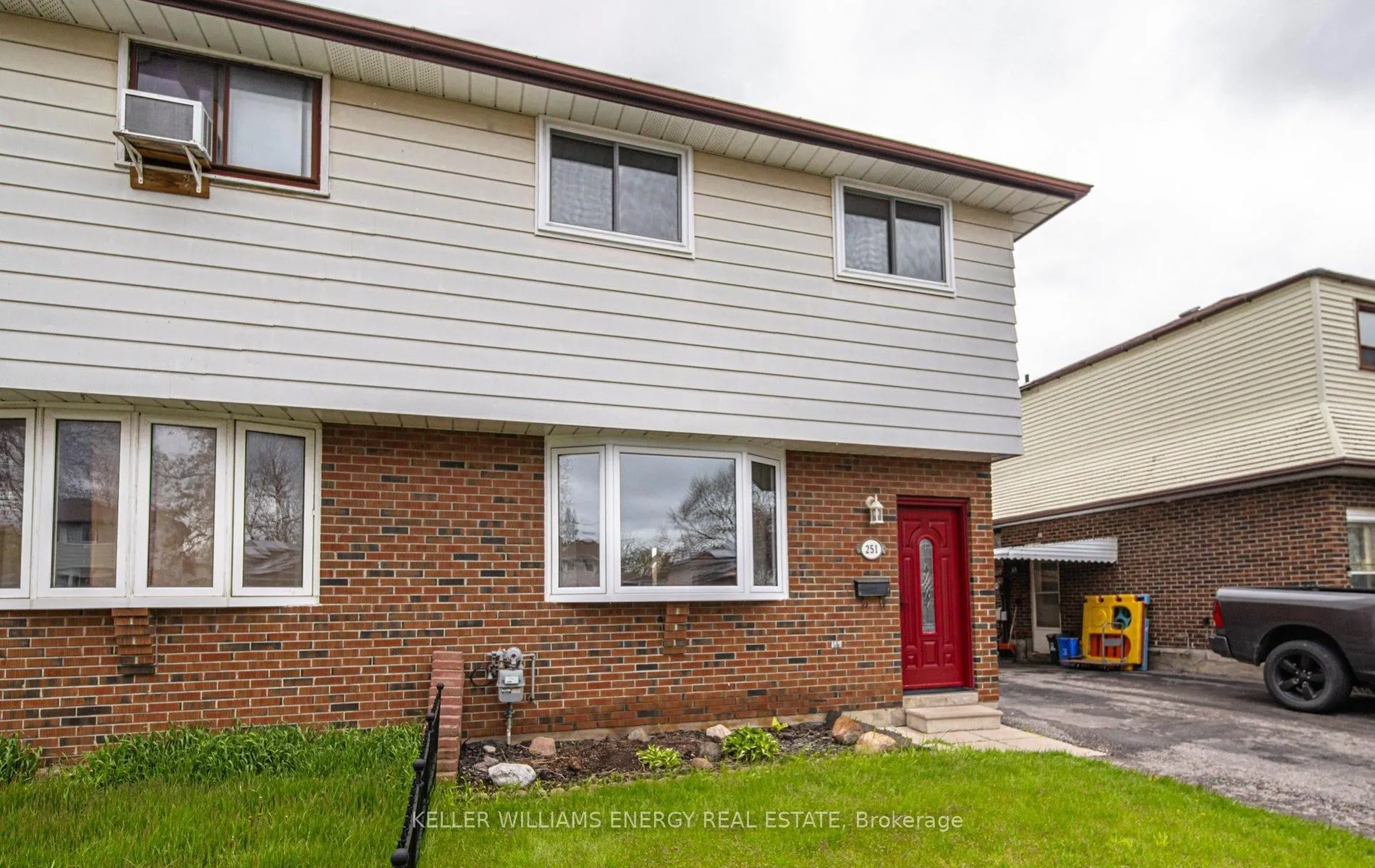 Photo 1 of 251 Kinmount Crescent, Oshawa, Lakeview — HOMEH