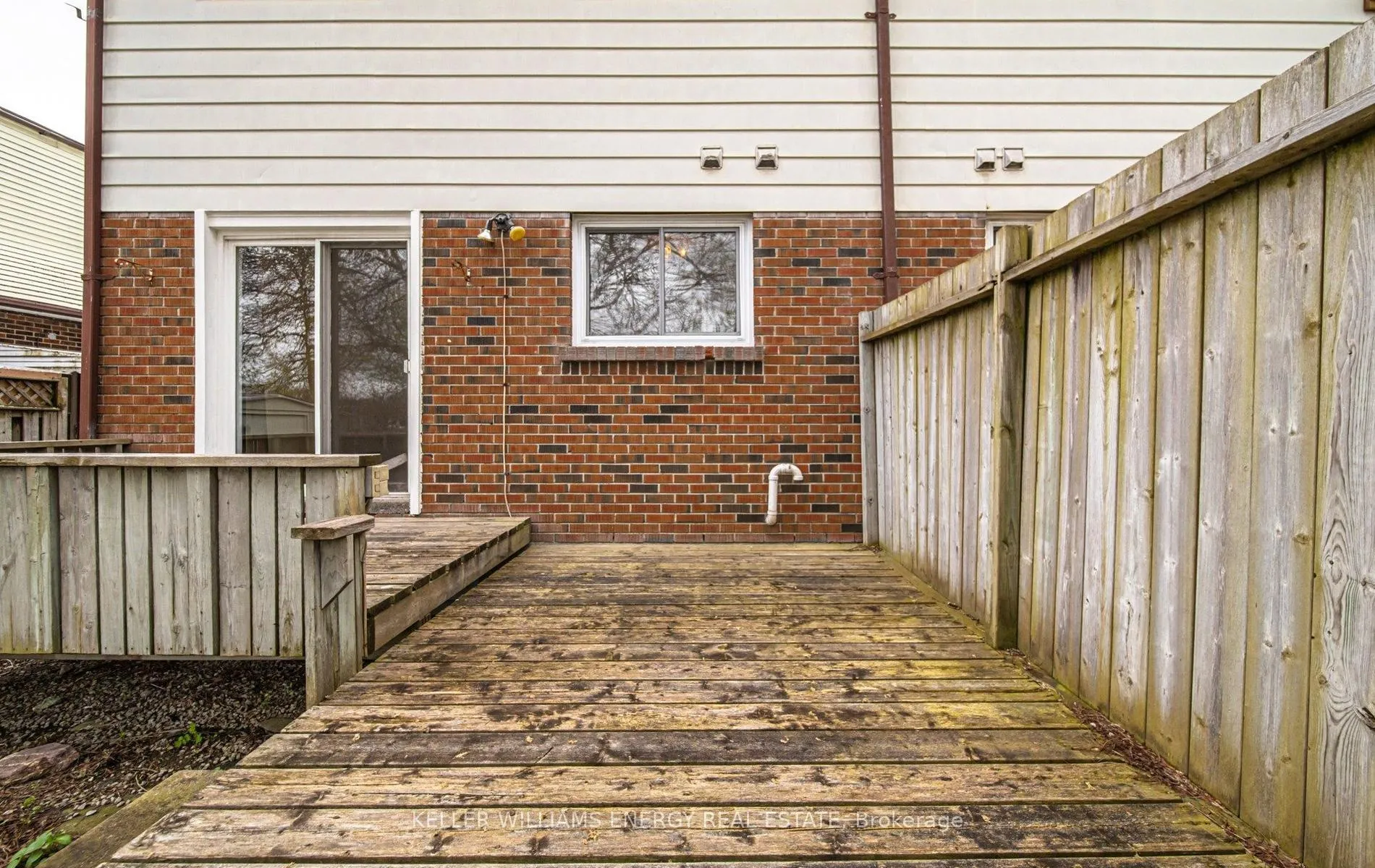 Photo 7 of 251 Kinmount Crescent, Oshawa, Lakeview — HOMEH