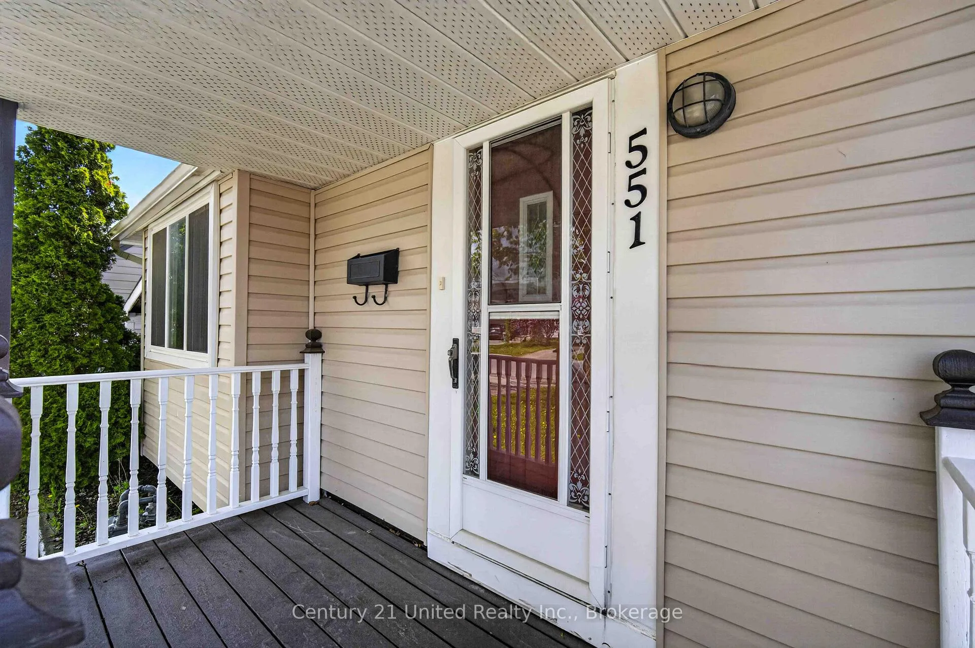Photo 3 of 551 Rose Avenue, Peterborough, Otonabee Ward 1 — HOMEH