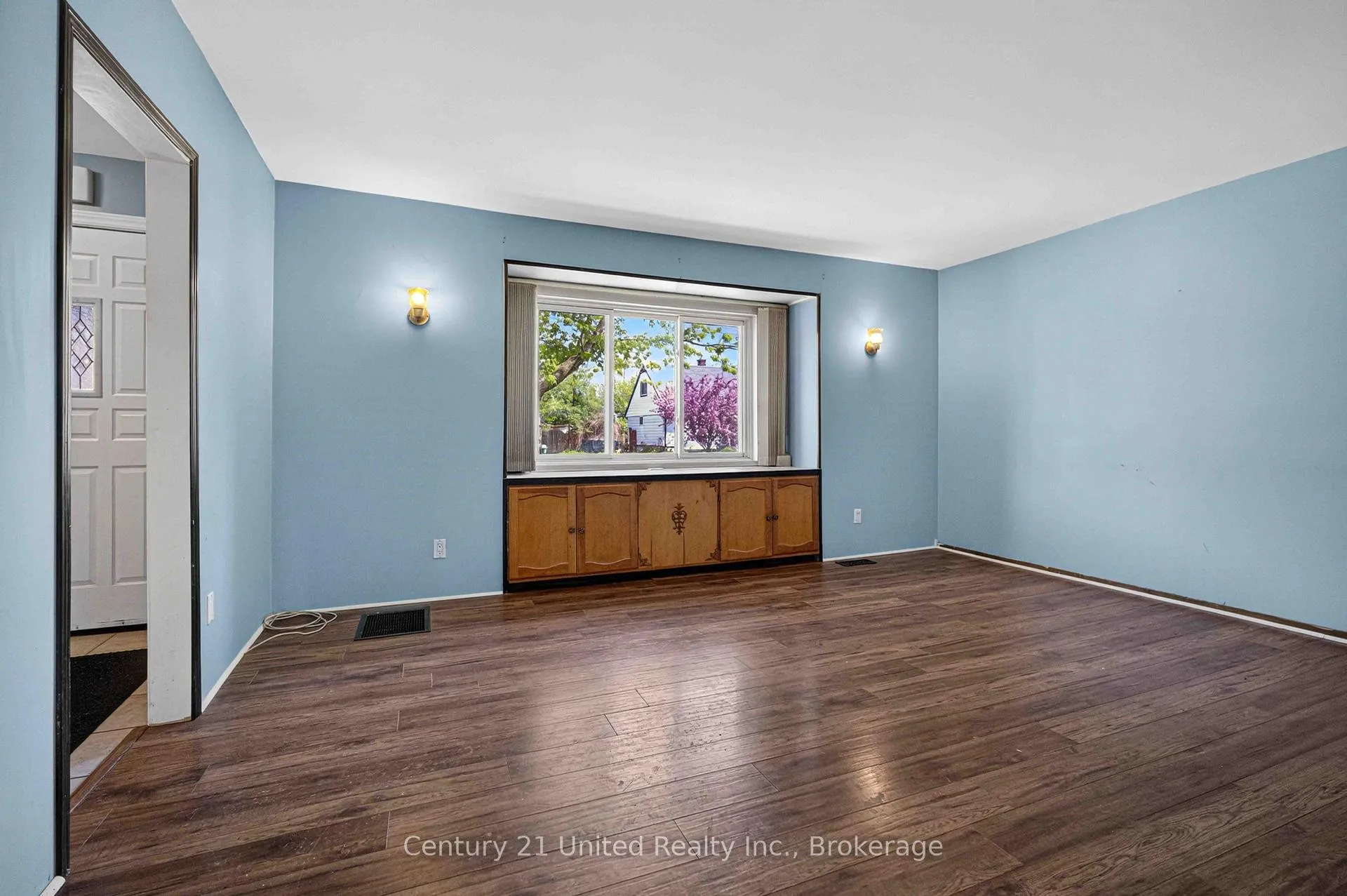 Photo 10 of 551 Rose Avenue, Peterborough, Otonabee Ward 1 — HOMEH