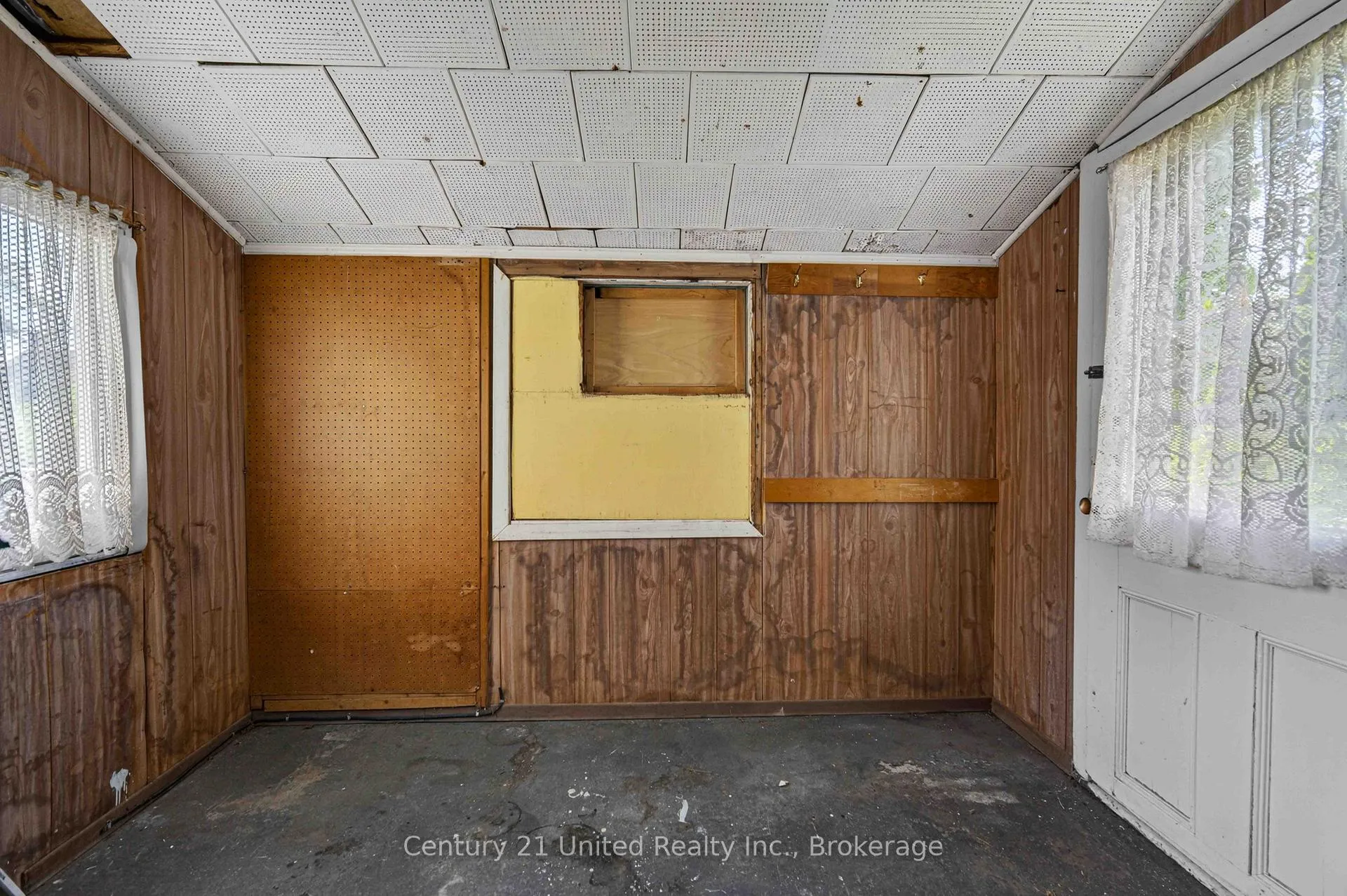 Photo 21 of 551 Rose Avenue, Peterborough, Otonabee Ward 1 — HOMEH