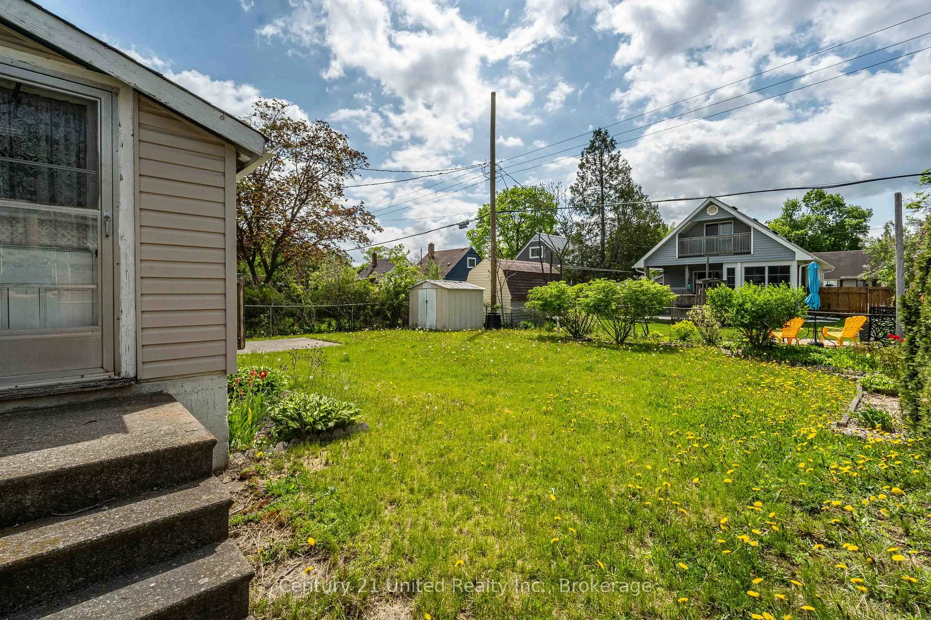 Photo 24 of 551 Rose Avenue, Peterborough, Otonabee Ward 1 — HOMEH