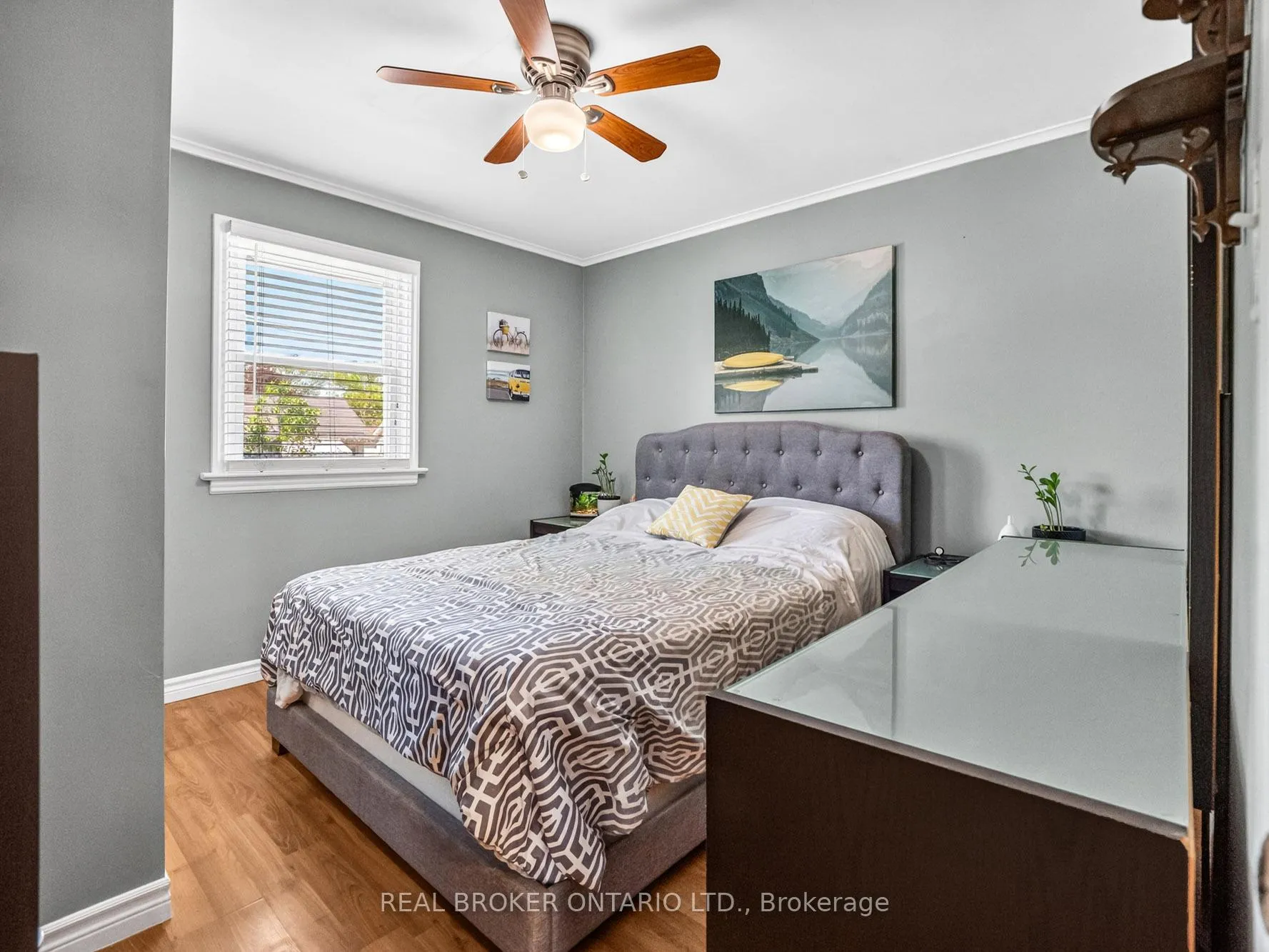 Photo 12 of 21 Hilda Street, St. Catharines, Western Hill — HOMEH