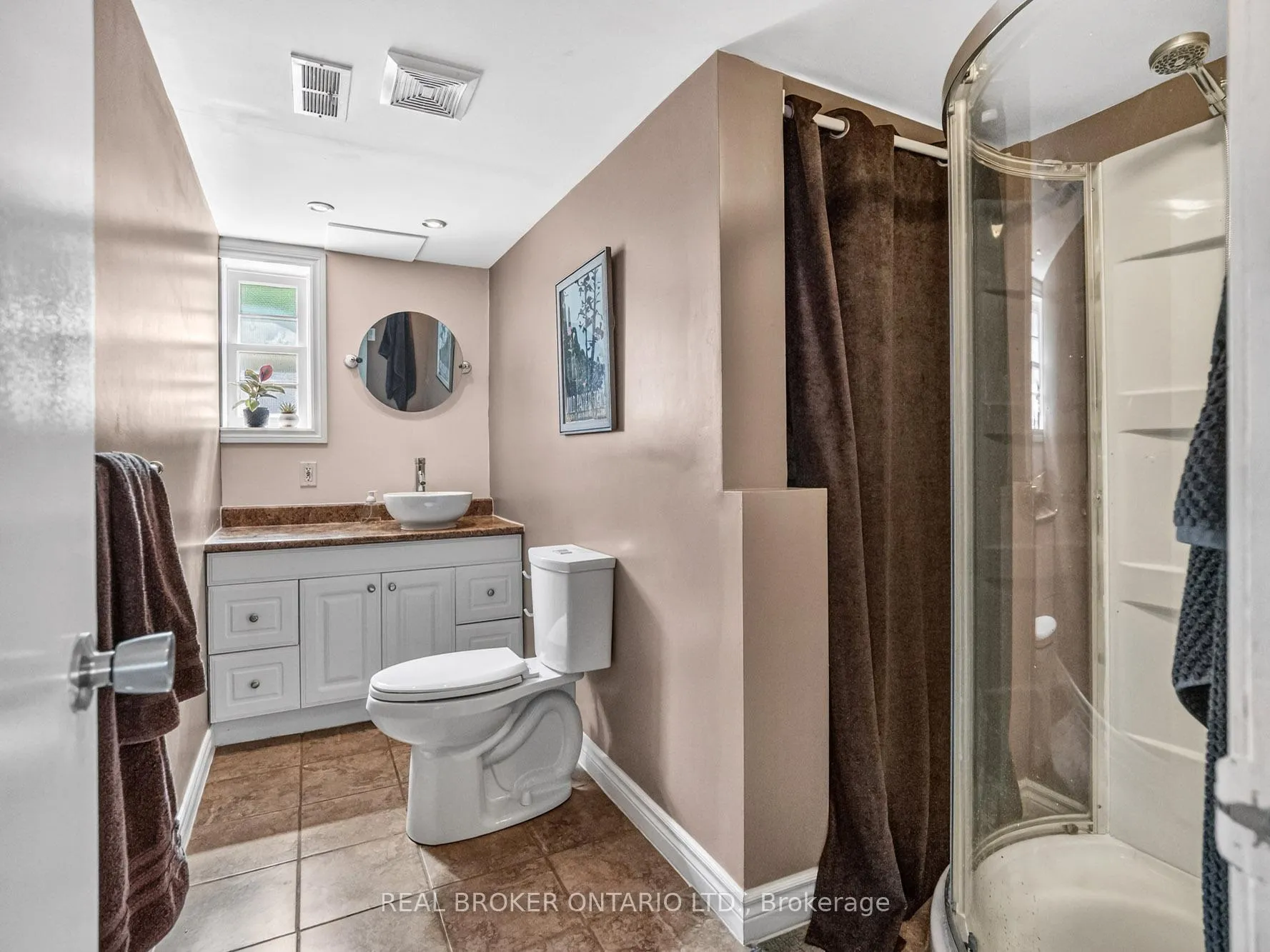 Photo 28 of 21 Hilda Street, St. Catharines, Western Hill — HOMEH