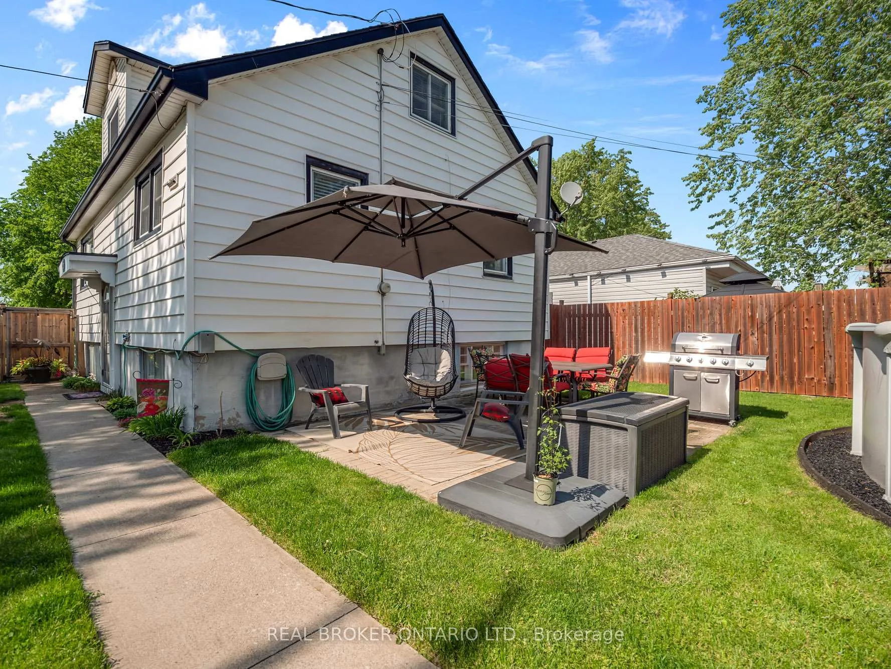Photo 33 of 21 Hilda Street, St. Catharines, Western Hill — HOMEH