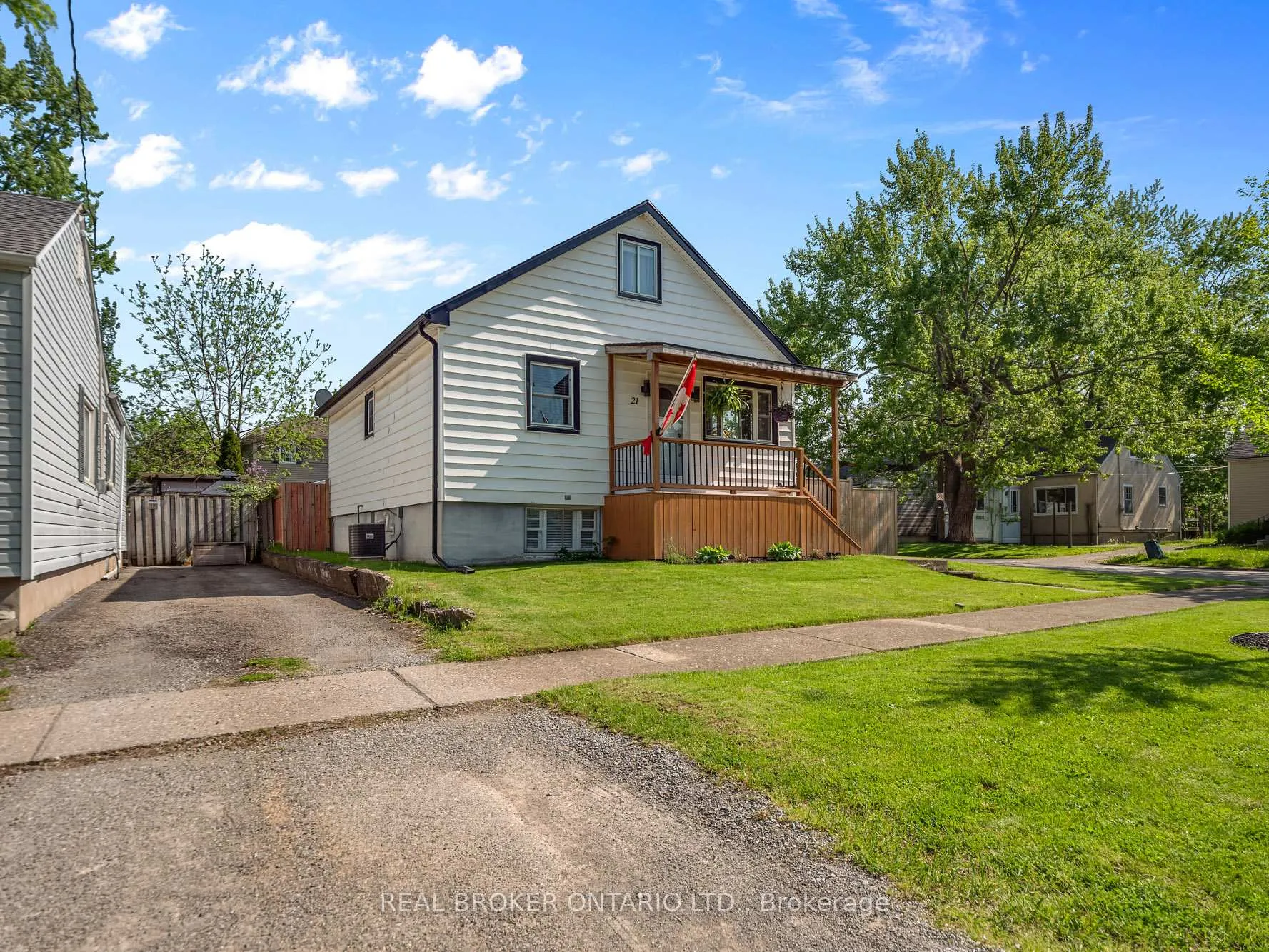 Photo 36 of 21 Hilda Street, St. Catharines, Western Hill — HOMEH