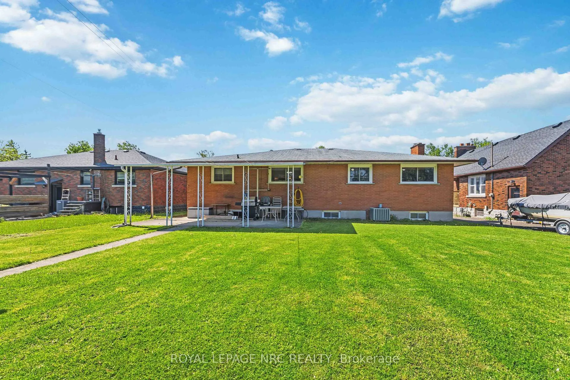 Photo 43 of 70 Second Street, Welland, Lincoln/Crowland — HOMEH