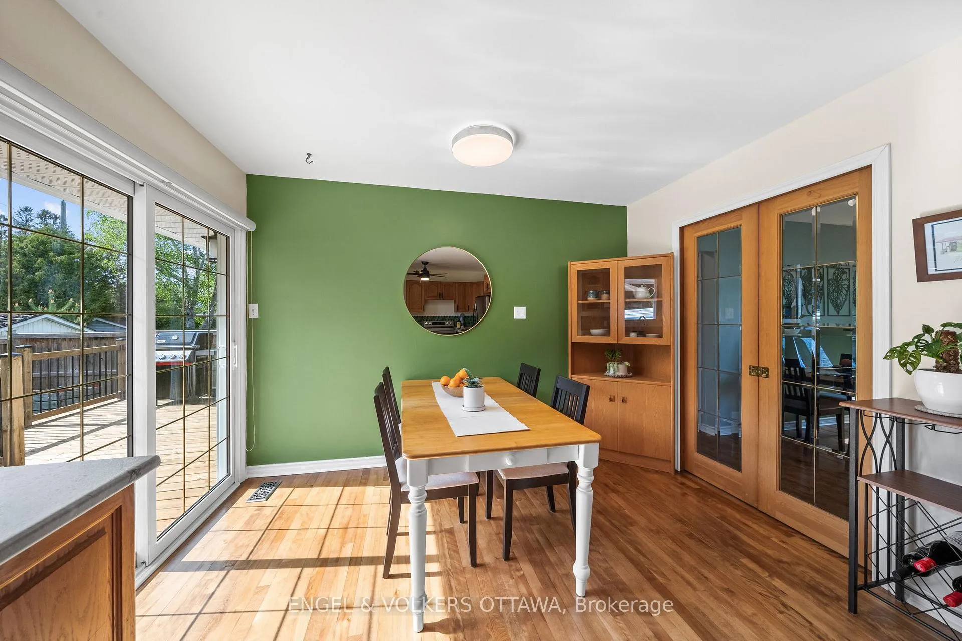 Photo 17 of 1056 Hindley Street, Ottawa, Queensway Terrace North — HOMEH