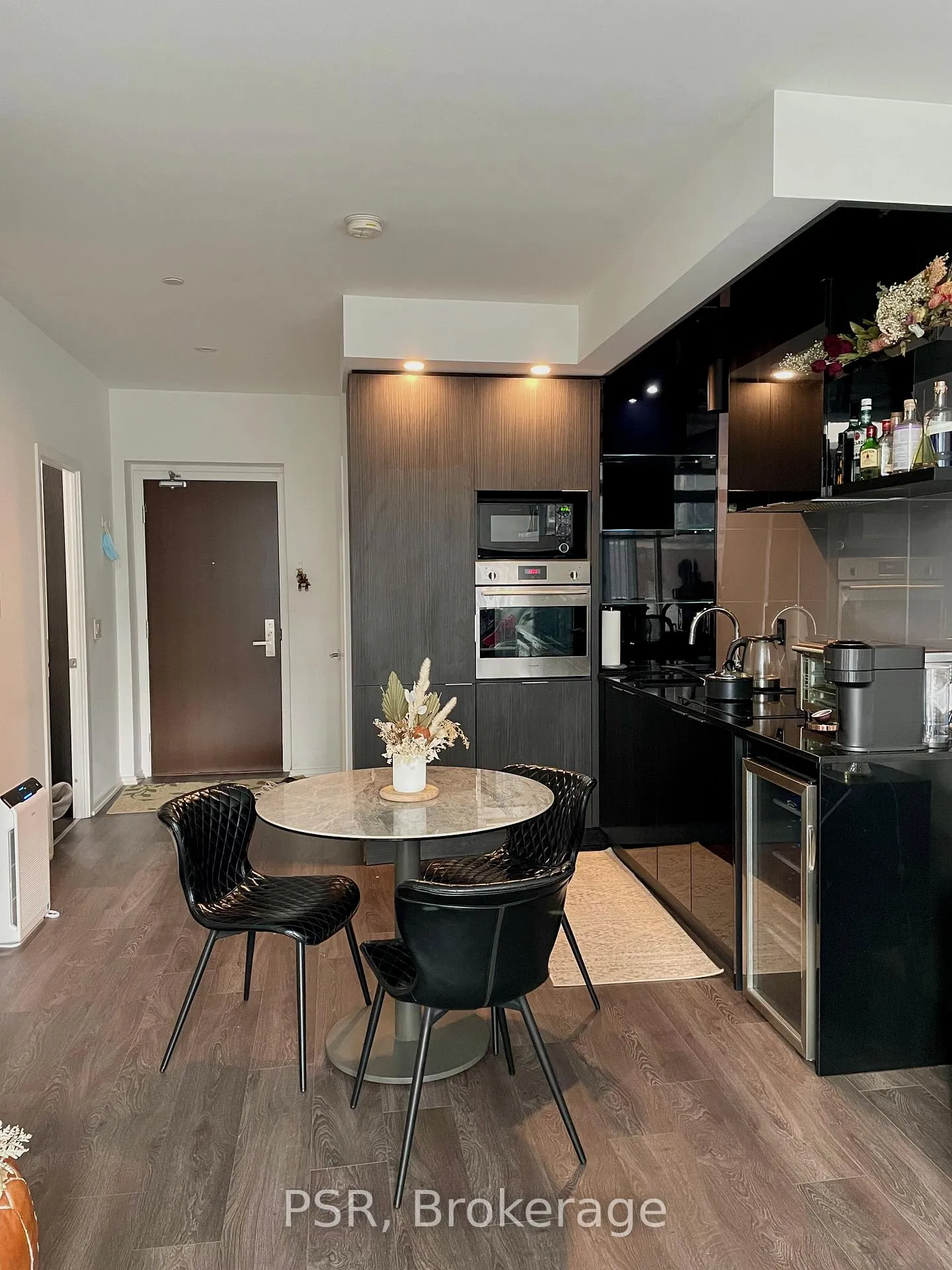 Photo 3 of Unit 2707, 70 Temperance Street, Toronto, Bay Street Corridor — HOMEH