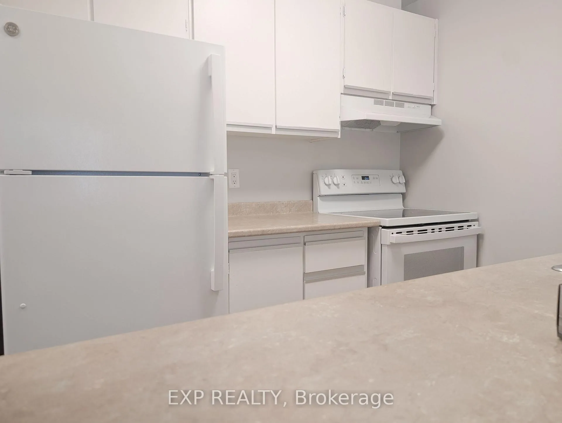 Photo 17 of Unit 217, 1320 Richmond Road, Ottawa, Lincoln Heights — HOMEH