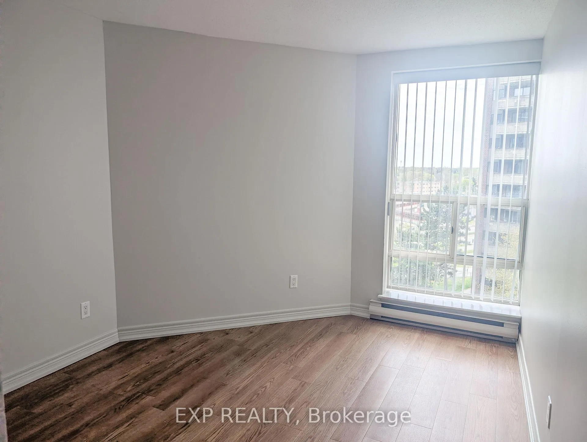 Photo 15 of Unit 711, 1320 Richmond Road, Ottawa, Lincoln Heights — HOMEH