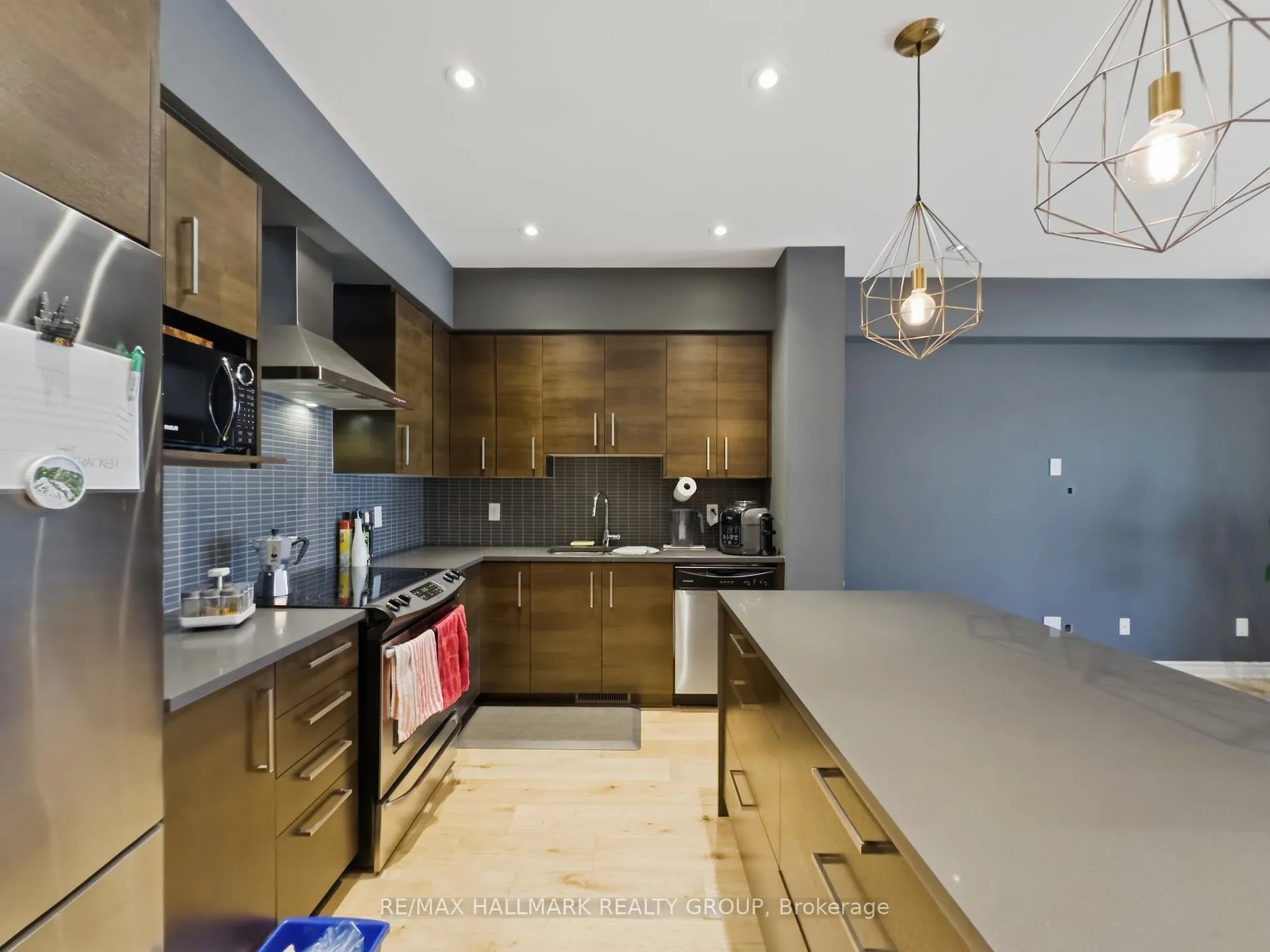 Photo 8 of 595 Compass Street, Ottawa, Mer Bleue/Bradley Estates/Anderson Park — HOMEH