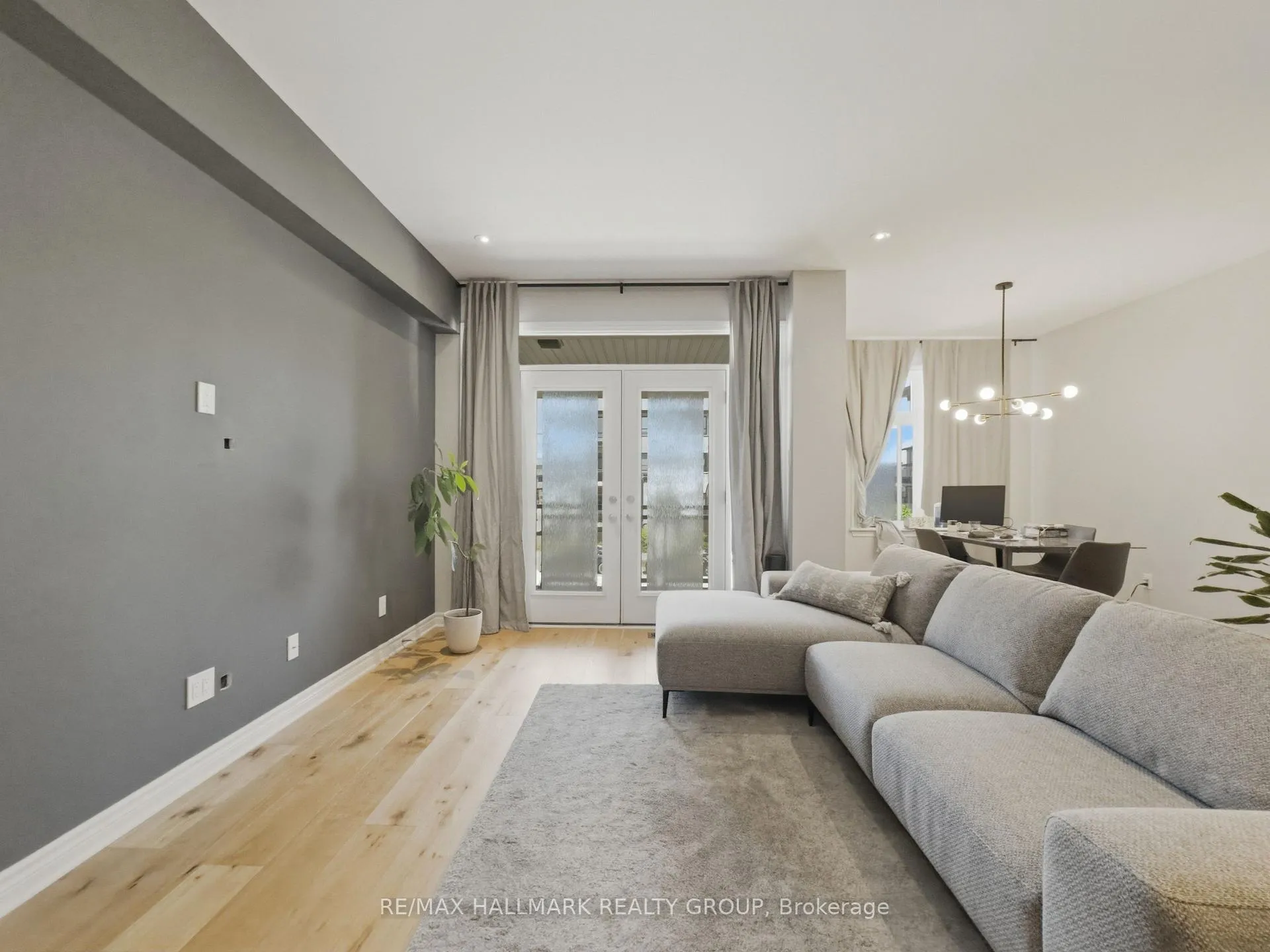 Photo 10 of 595 Compass Street, Ottawa, Mer Bleue/Bradley Estates/Anderson Park — HOMEH