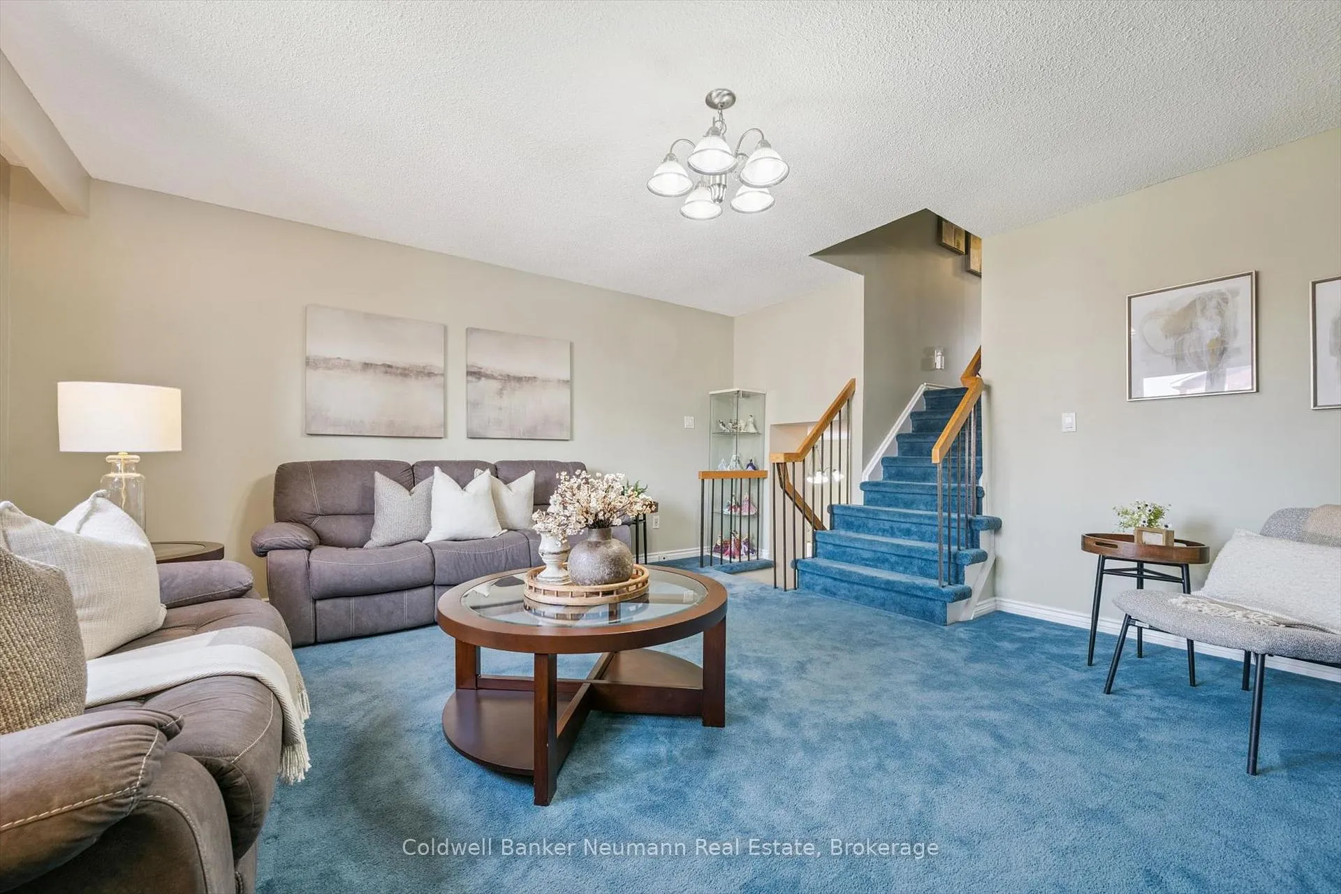Photo 9 of 17 Histon Crescent, Brampton, Madoc — HOMEH