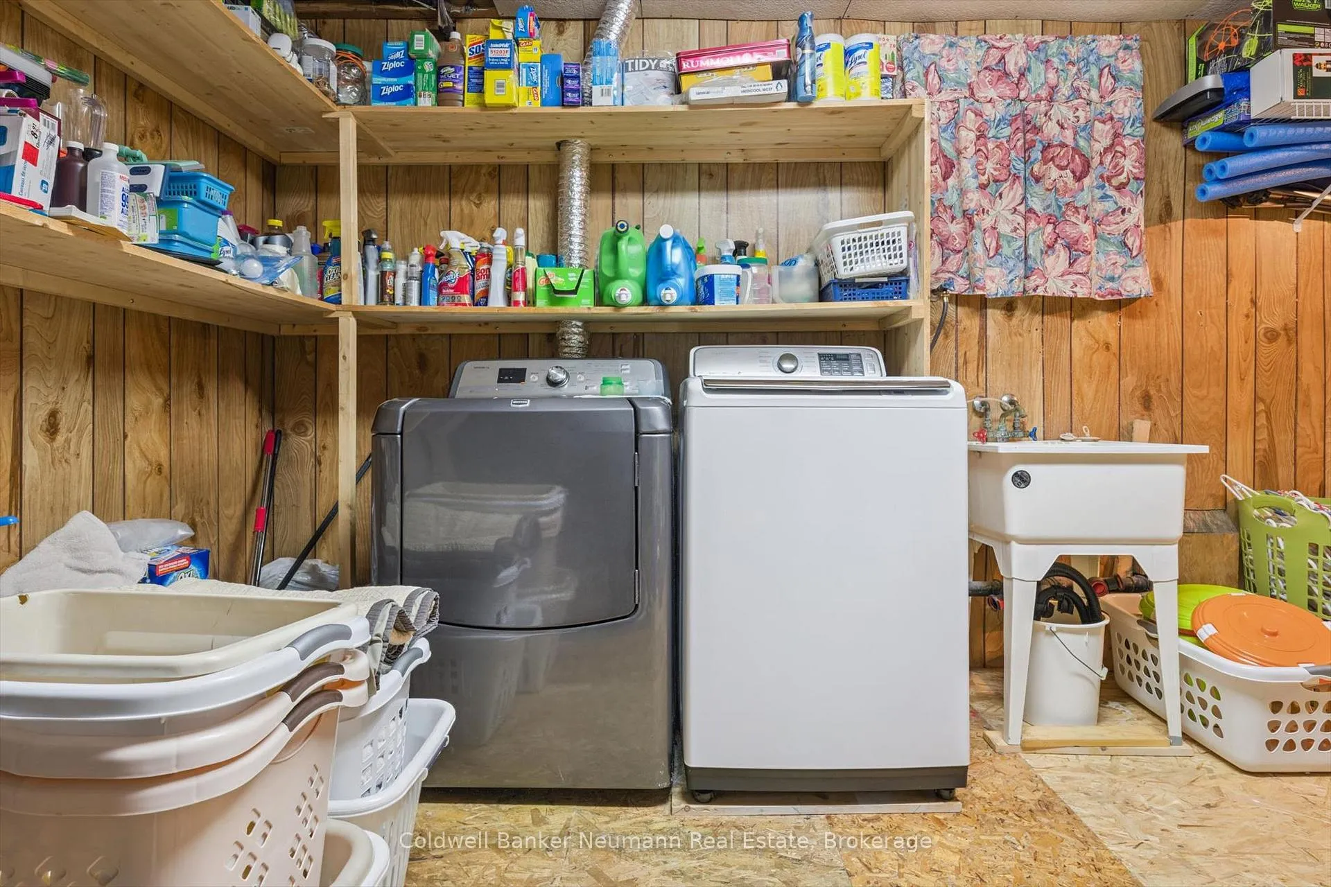 Photo 35 of 17 Histon Crescent, Brampton, Madoc — HOMEH