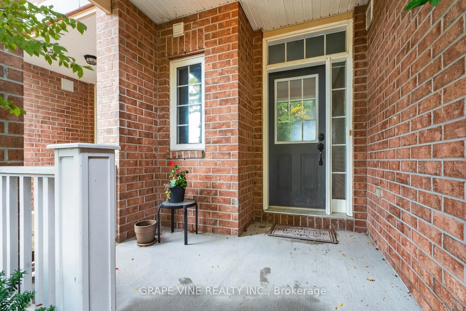 Photo 3 of 16 Cedar Valley Drive, Ottawa, Kanata - Bridlewood — HOMEH