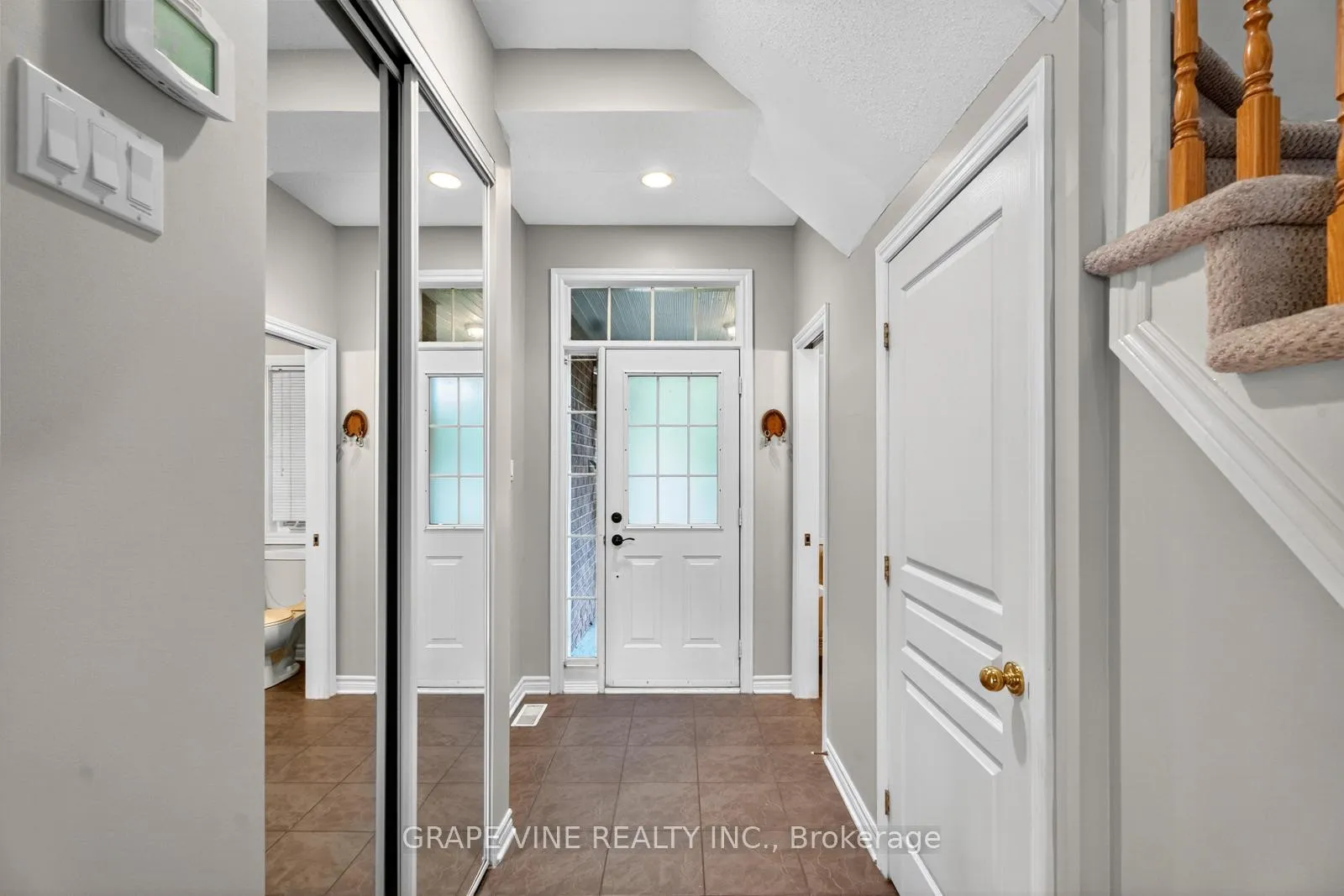 Photo 4 of 16 Cedar Valley Drive, Ottawa, Kanata - Bridlewood — HOMEH