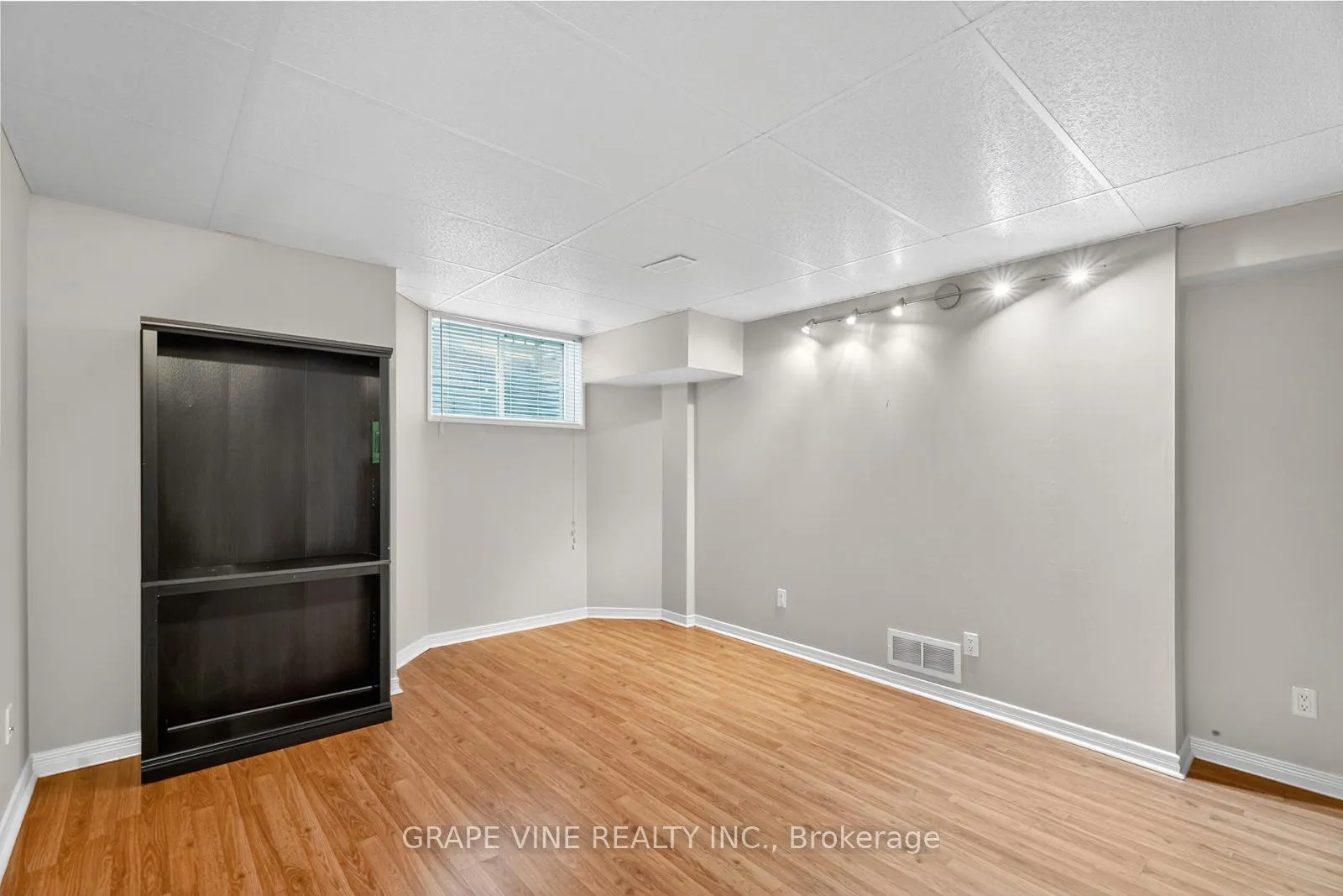 Photo 23 of 16 Cedar Valley Drive, Ottawa, Kanata - Bridlewood — HOMEH