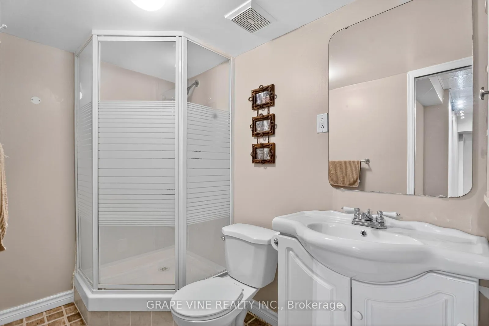 Photo 25 of 16 Cedar Valley Drive, Ottawa, Kanata - Bridlewood — HOMEH