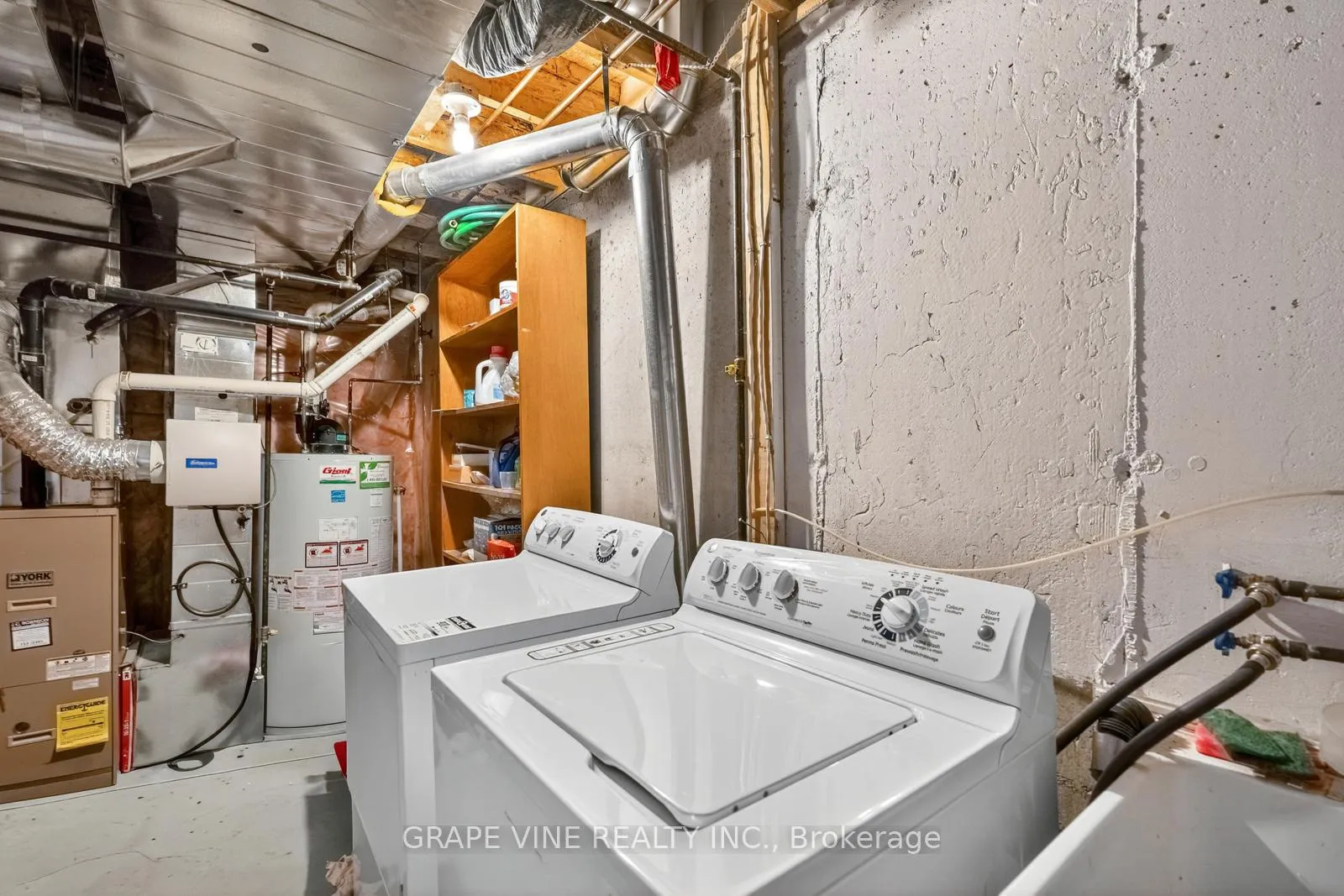 Photo 26 of 16 Cedar Valley Drive, Ottawa, Kanata - Bridlewood — HOMEH